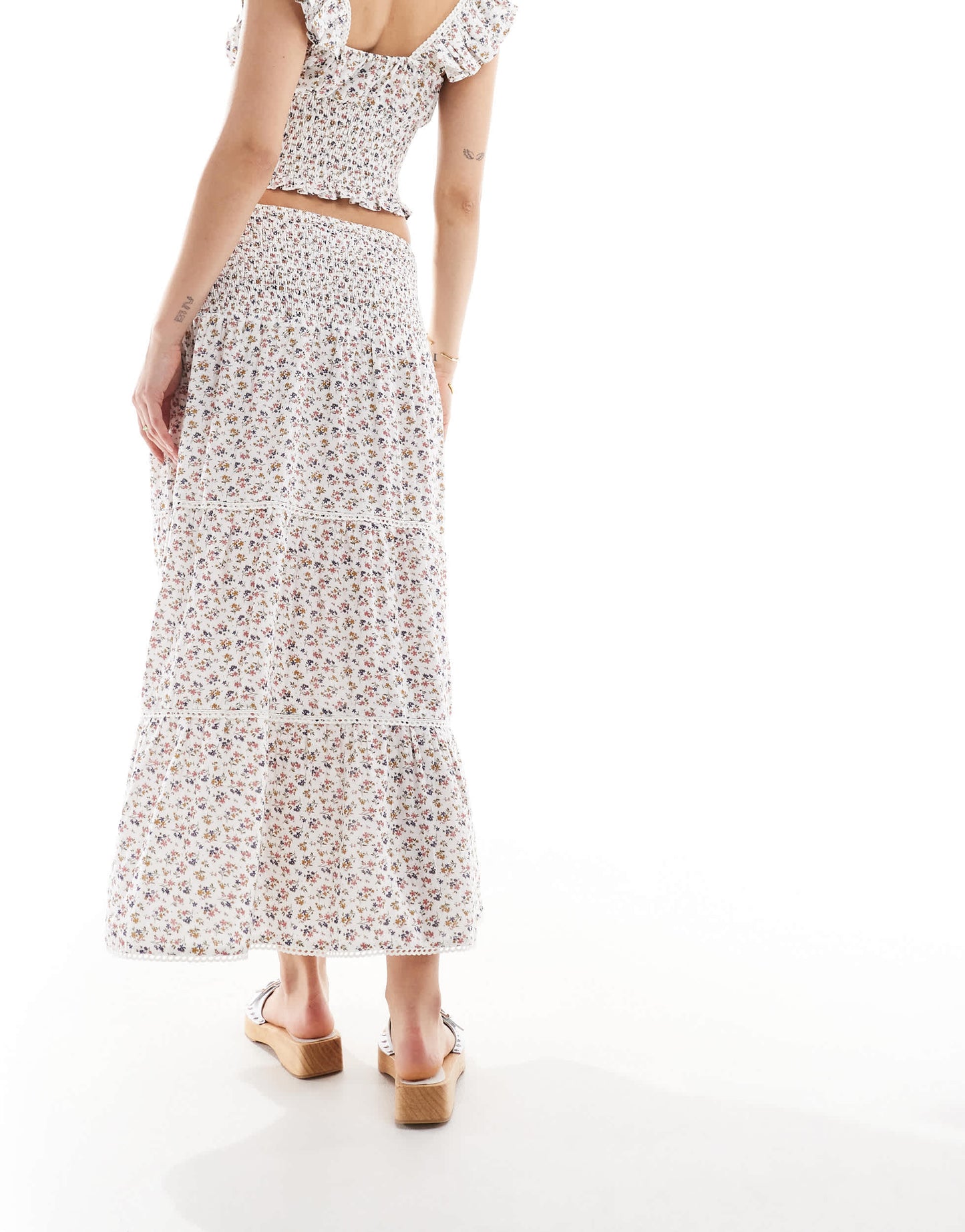 Wednesday's Girl chintzy floral tiered midaxi skirt in white