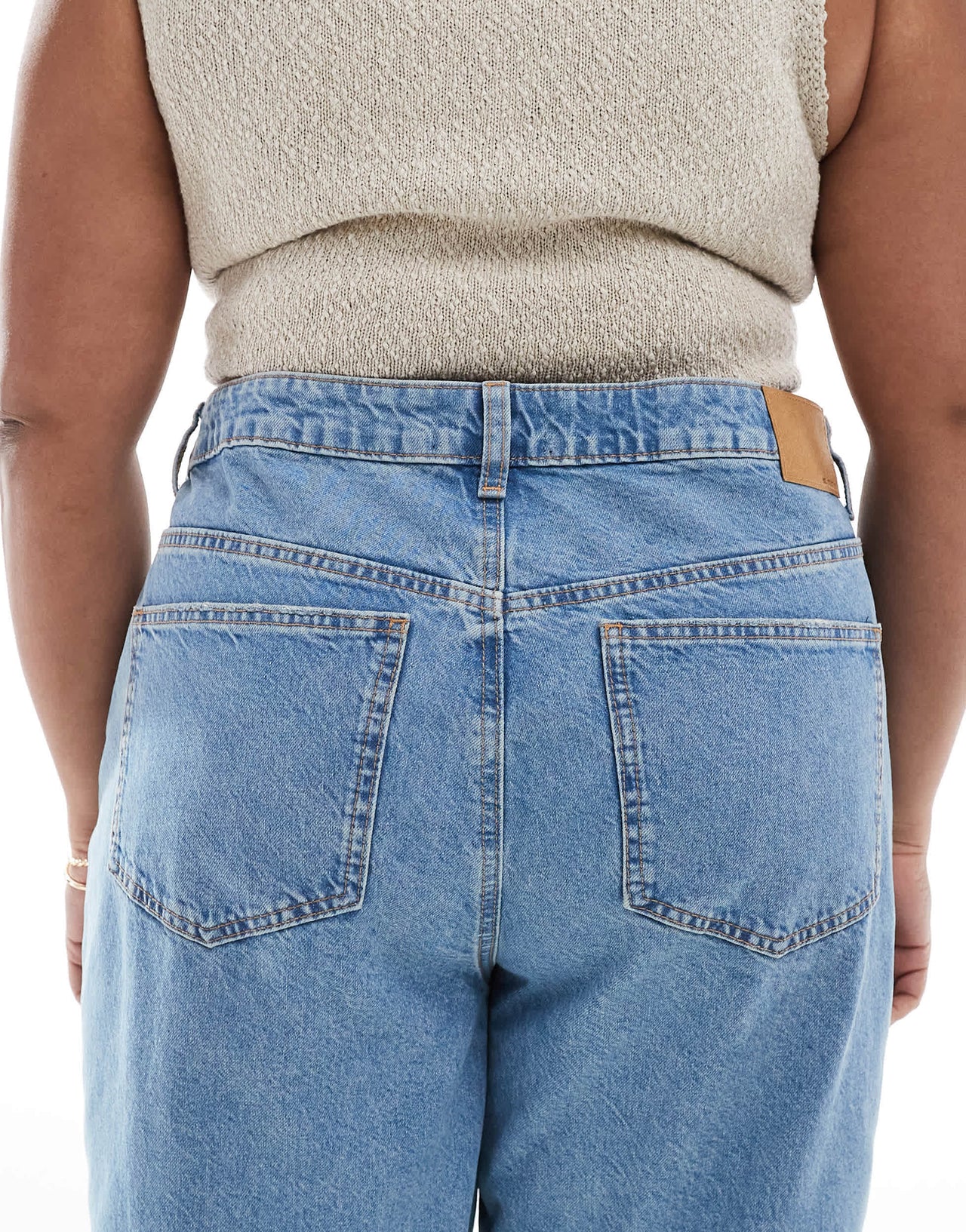 ASOS DESIGN Curve high rise relaxed mom jeans in lightwash with knee rips