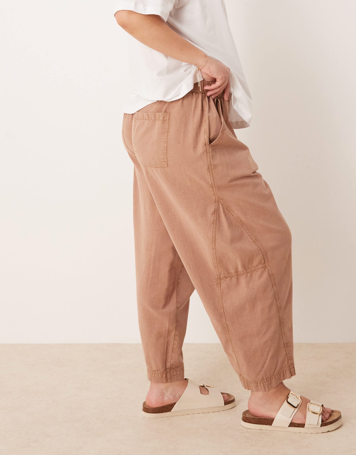 ASOS DESIGN Curve washed linen trousers in mocha