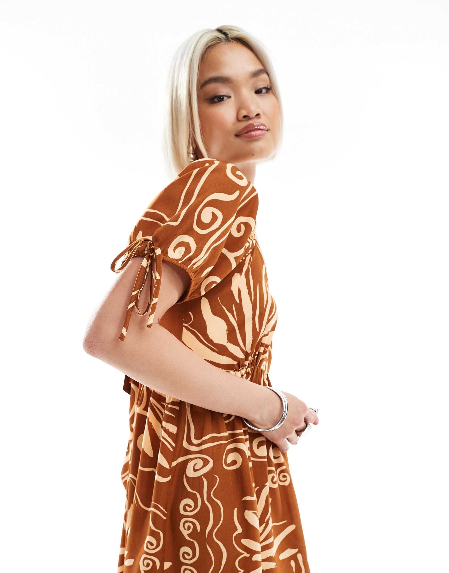 Wednesday's Girl tile floral puff sleeve midaxi dress in brown