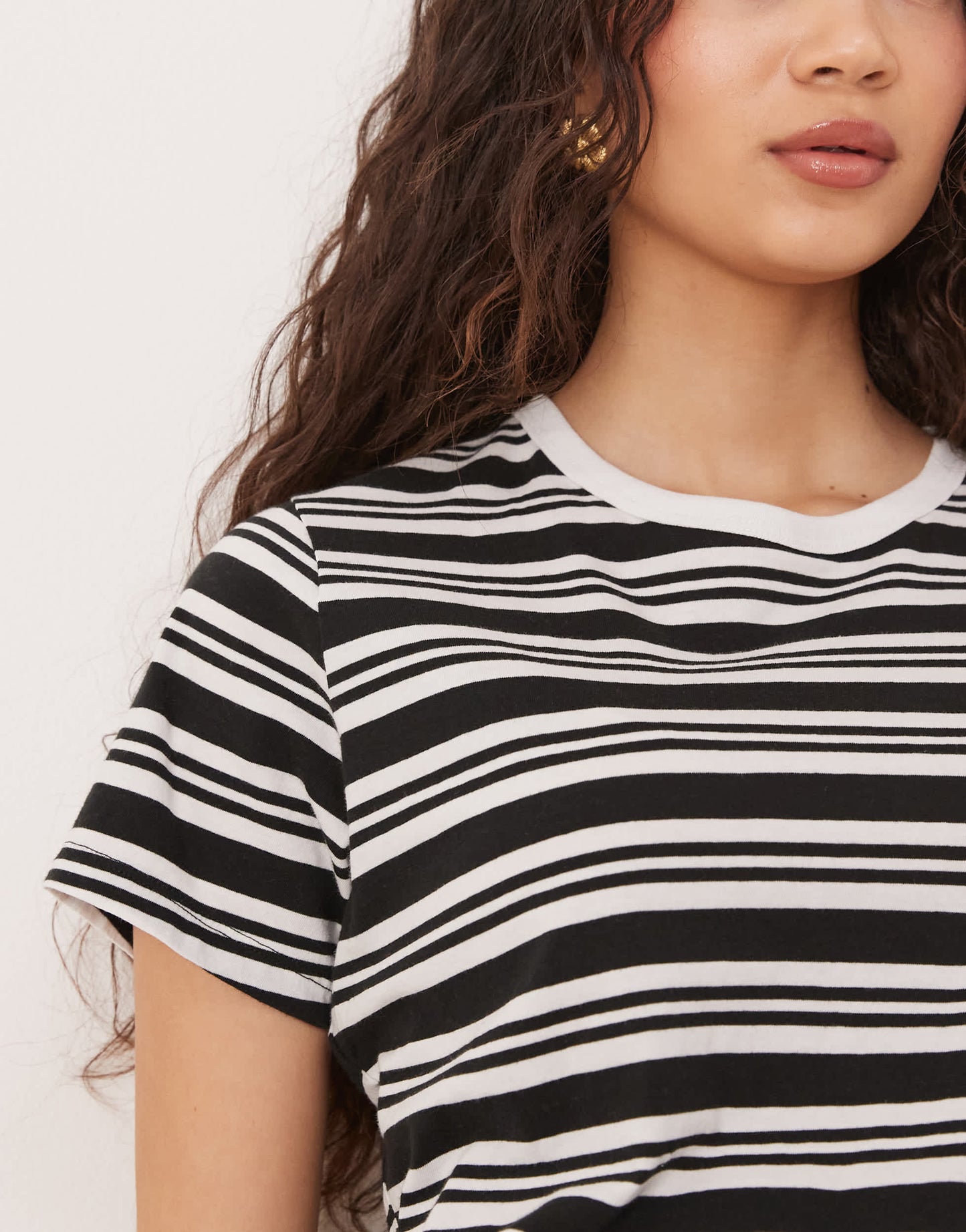 Abercrombie & Fitch short sleeve skimming tee in black stripe