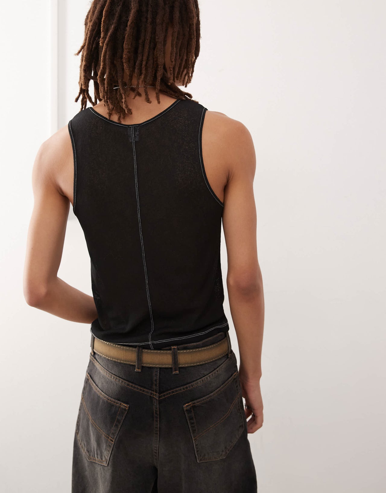 COLLUSION fitted vest in tissue mesh with seam detail