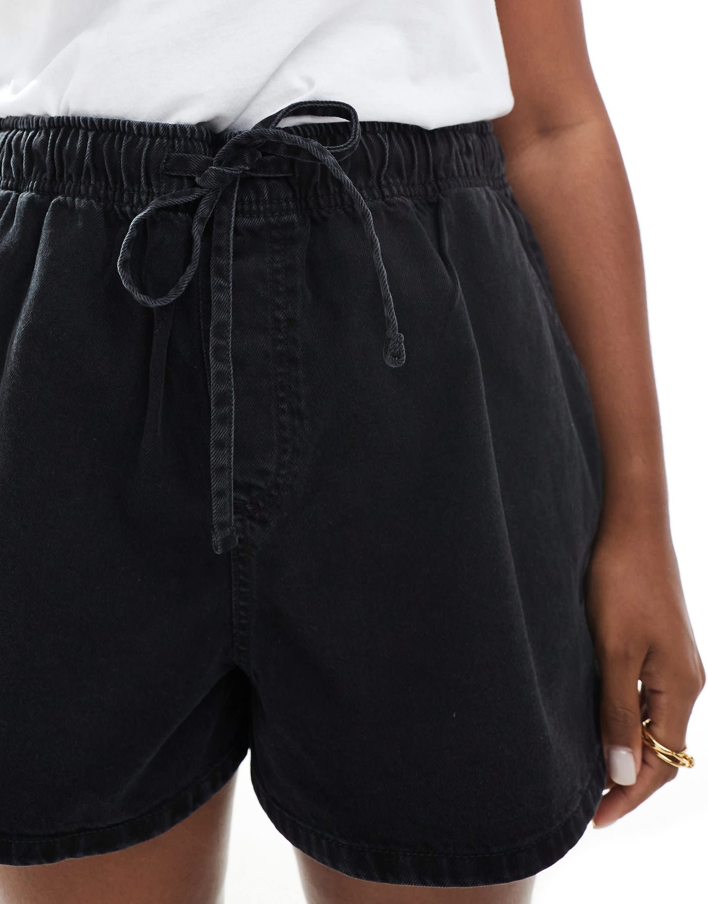ASOS DESIGN Curve denim pull on short in wash black