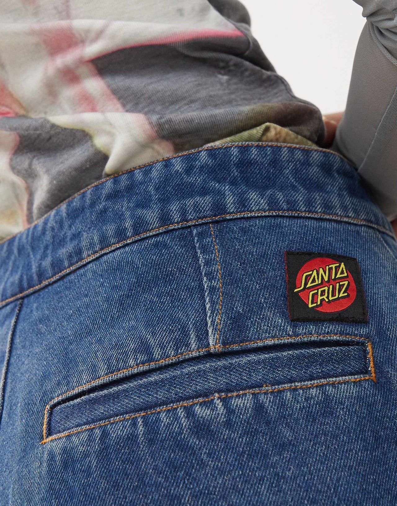 Santa Cruz logo wrap denim skort in dark wash blue
