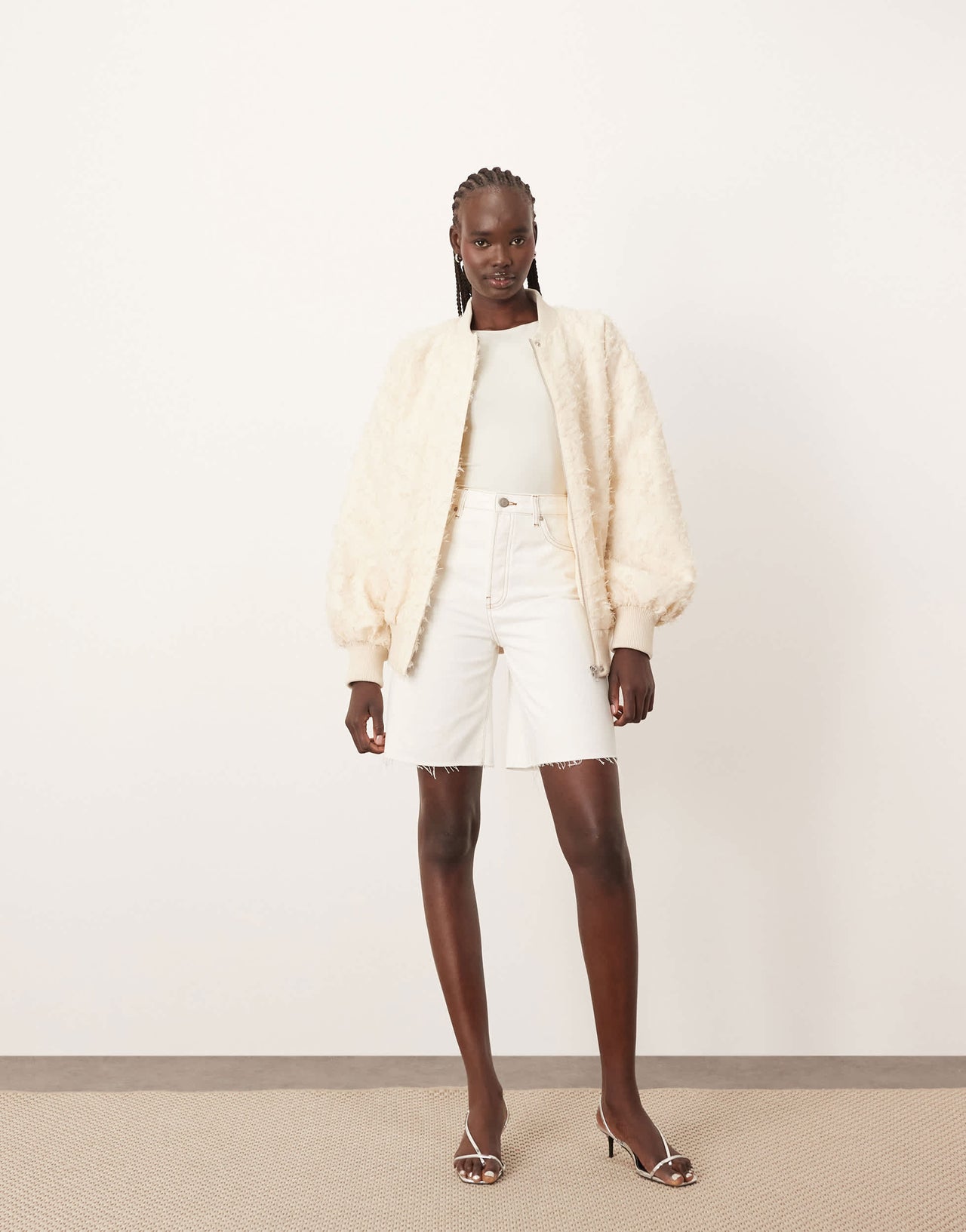 ARRANGE Wilson denim slouchy short in ecru