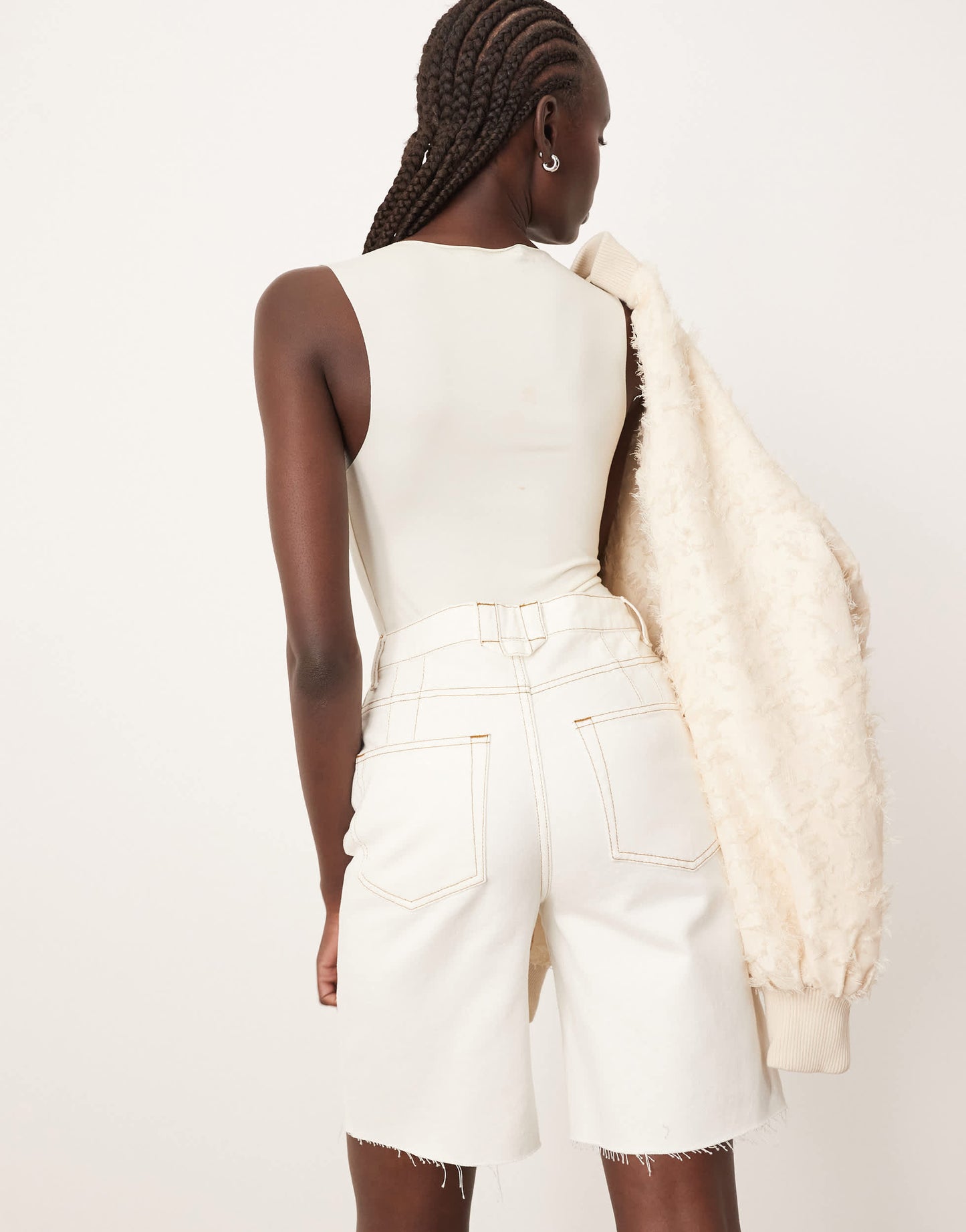 ARRANGE Wilson denim slouchy short in ecru