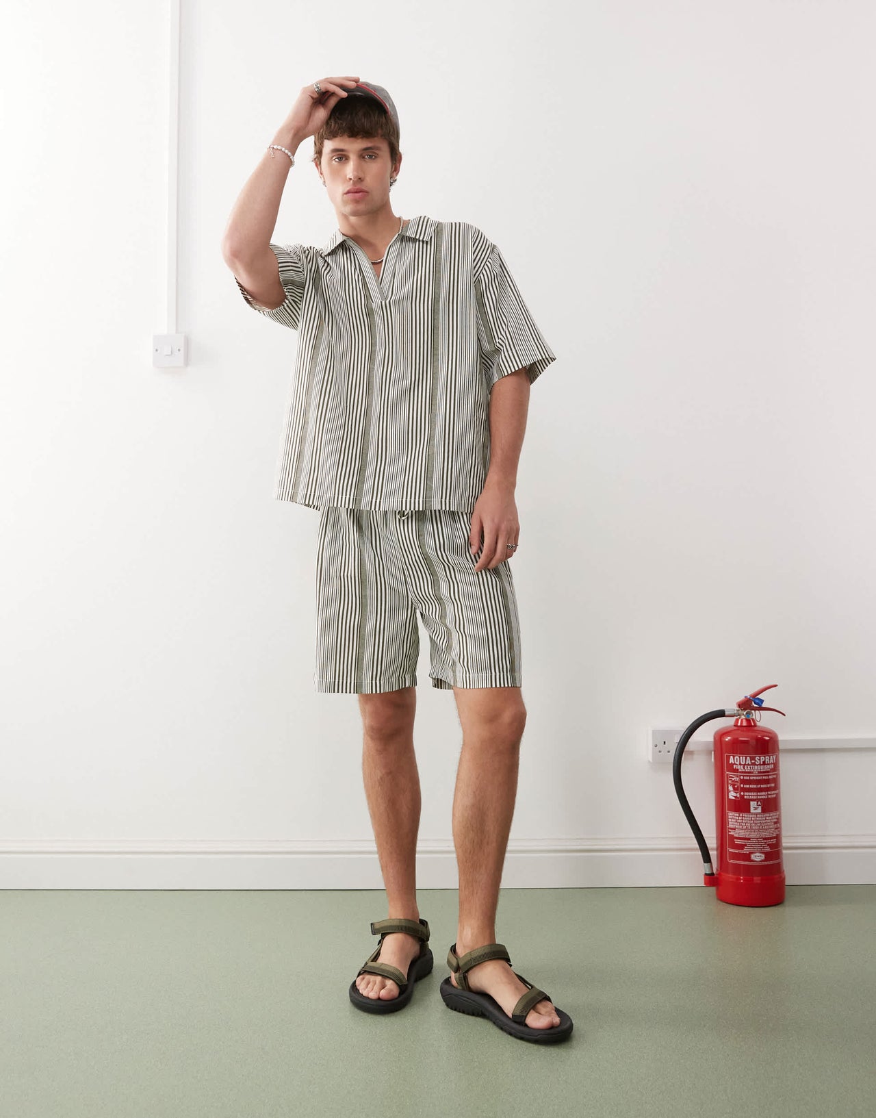 COLLUSION textured woven short in cream stripe
