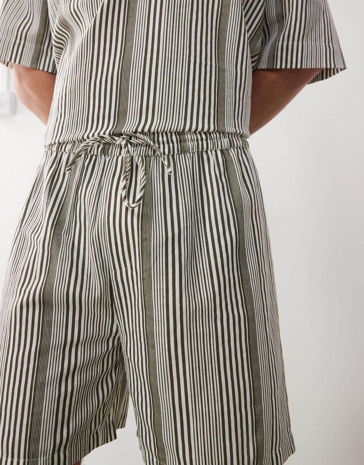 COLLUSION textured woven short in cream stripe