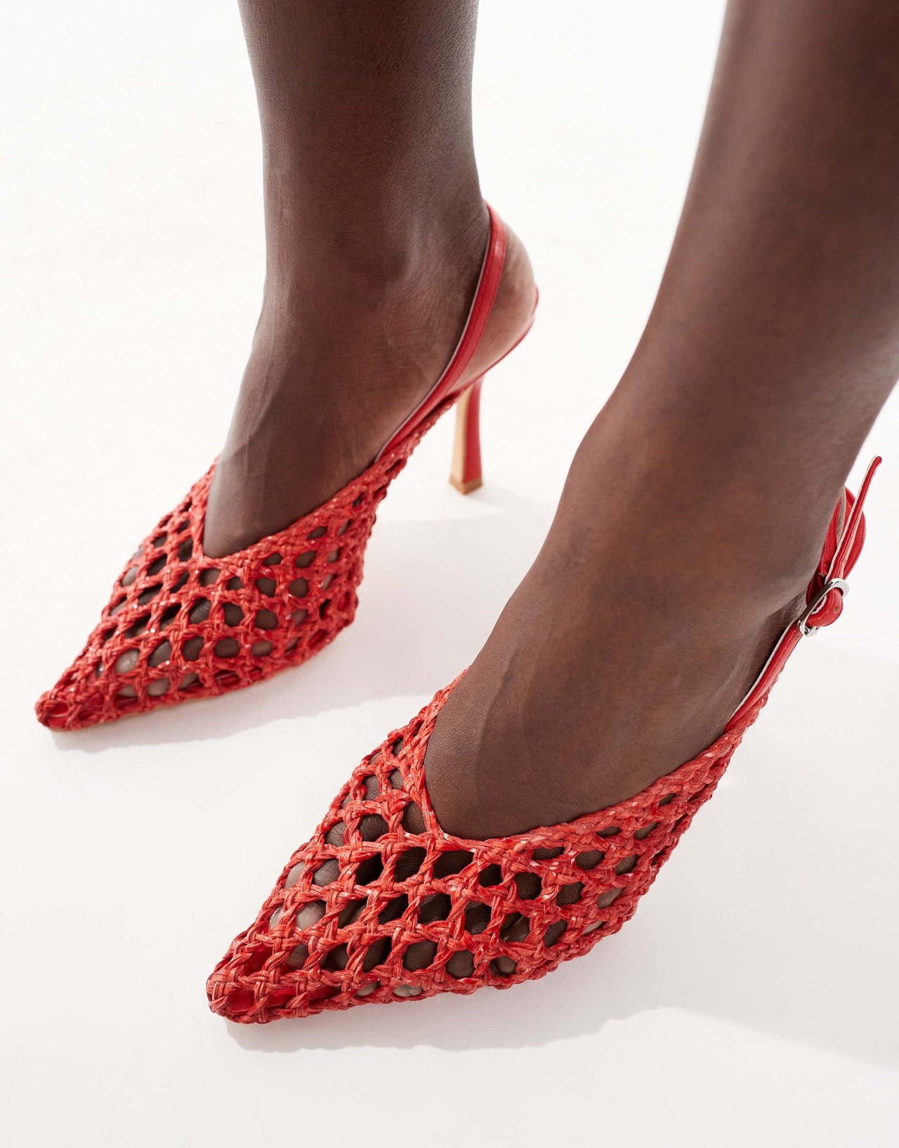 Glamorous slingback heeled shoes in red woven