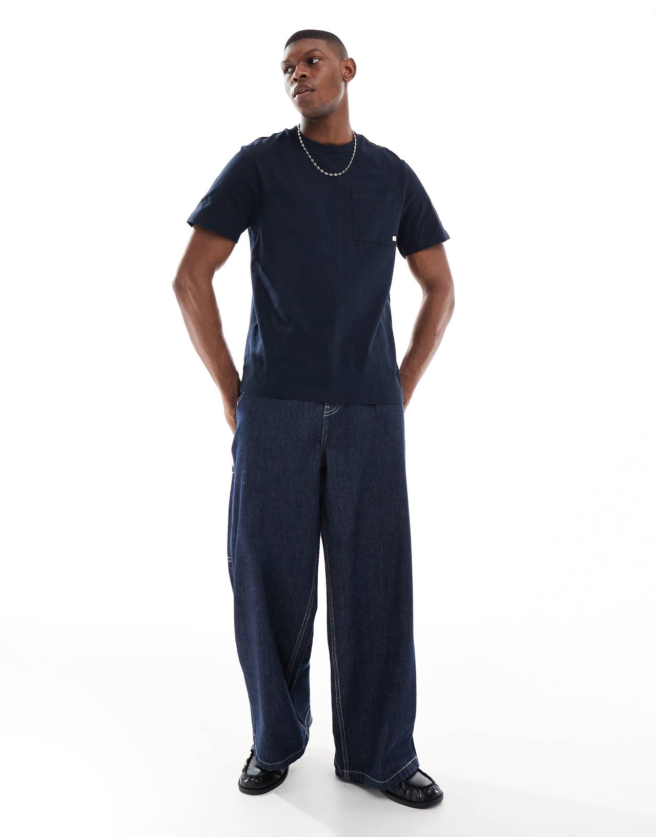 Farah stacy pocket t-shirt in navy