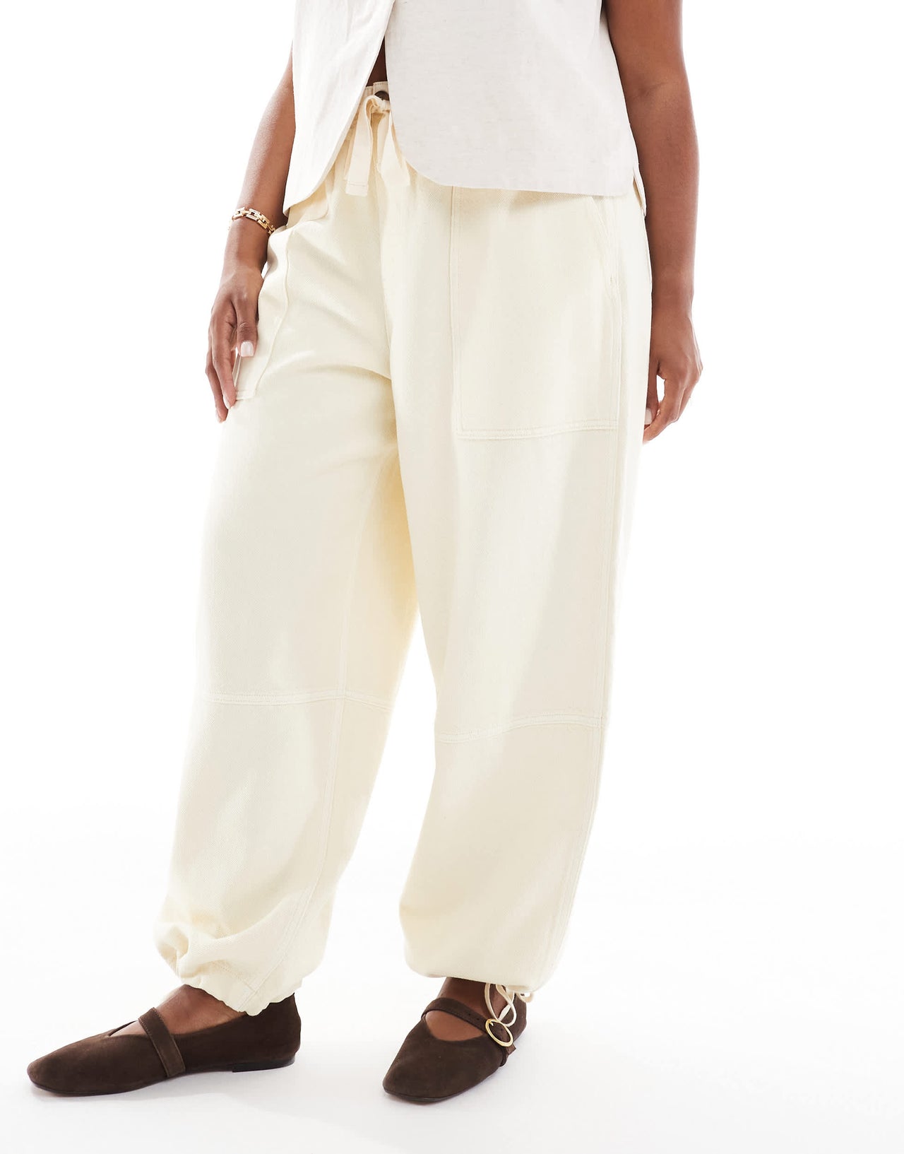 ASOS DESIGN Curve seamed pull on trousers in buttermilk