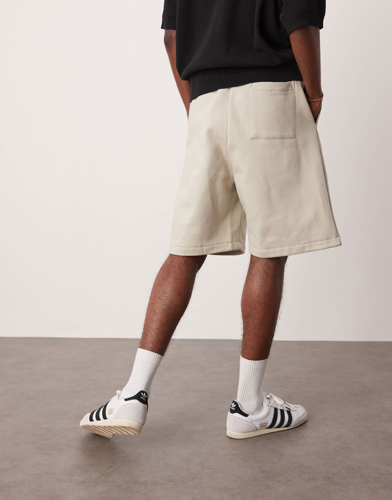 ASOS DESIGN heavyweight oversized shorts 400gsm in light beige - BEIGE - BEIGE
