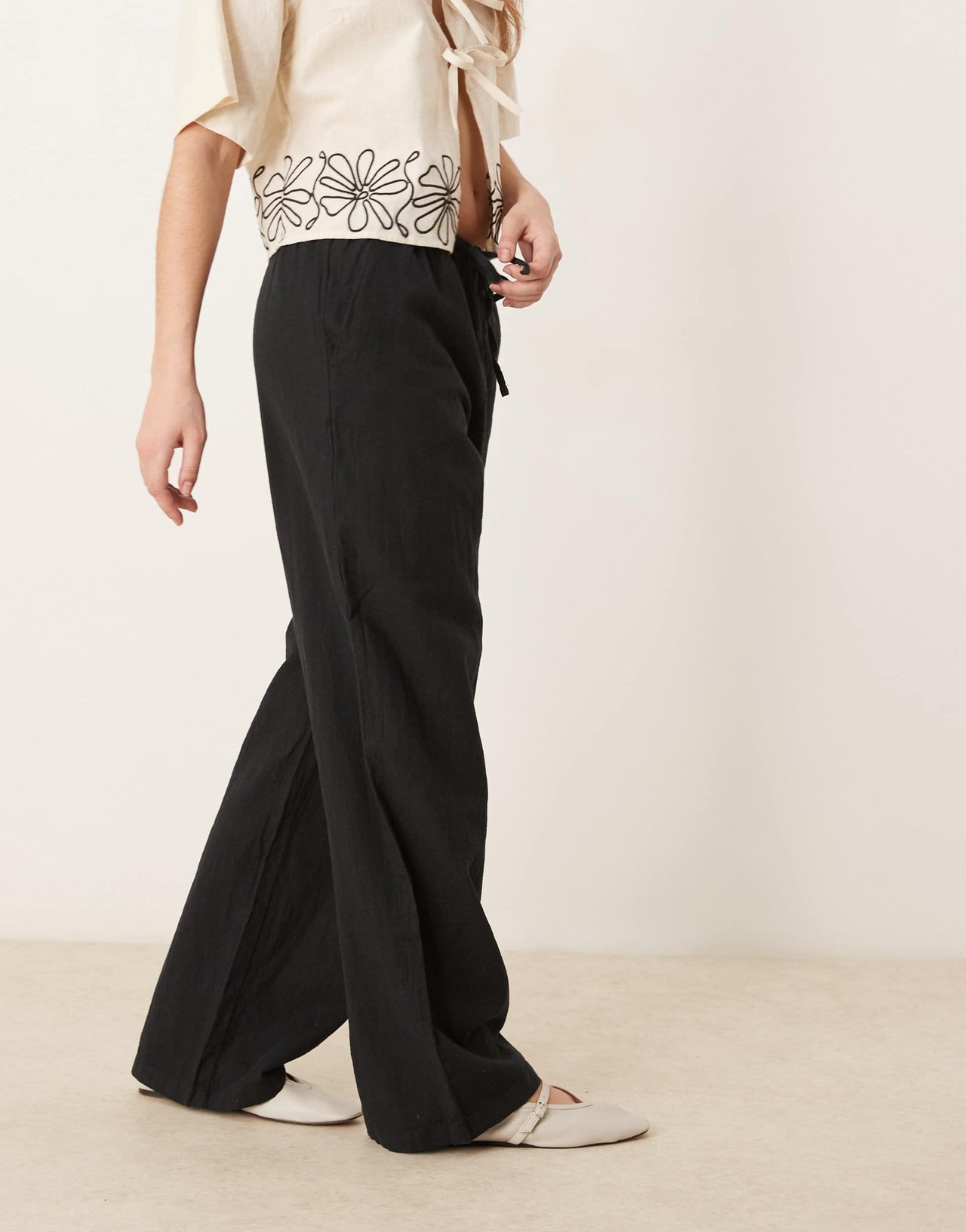 Gina Tricot wide leg linen blend trousers with drawstring waist in black