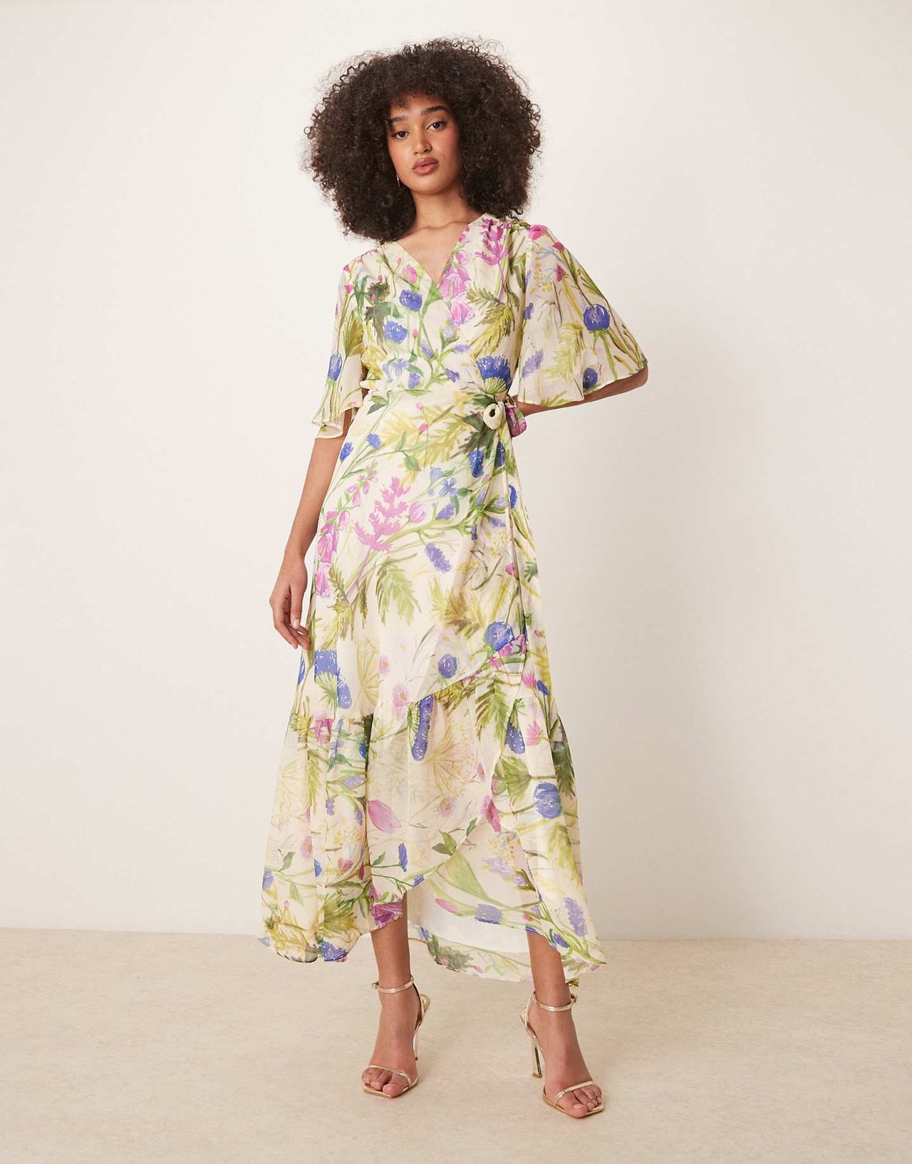 Hope & Ivy frill sleeve maxi wrap dress with tie waist in white print