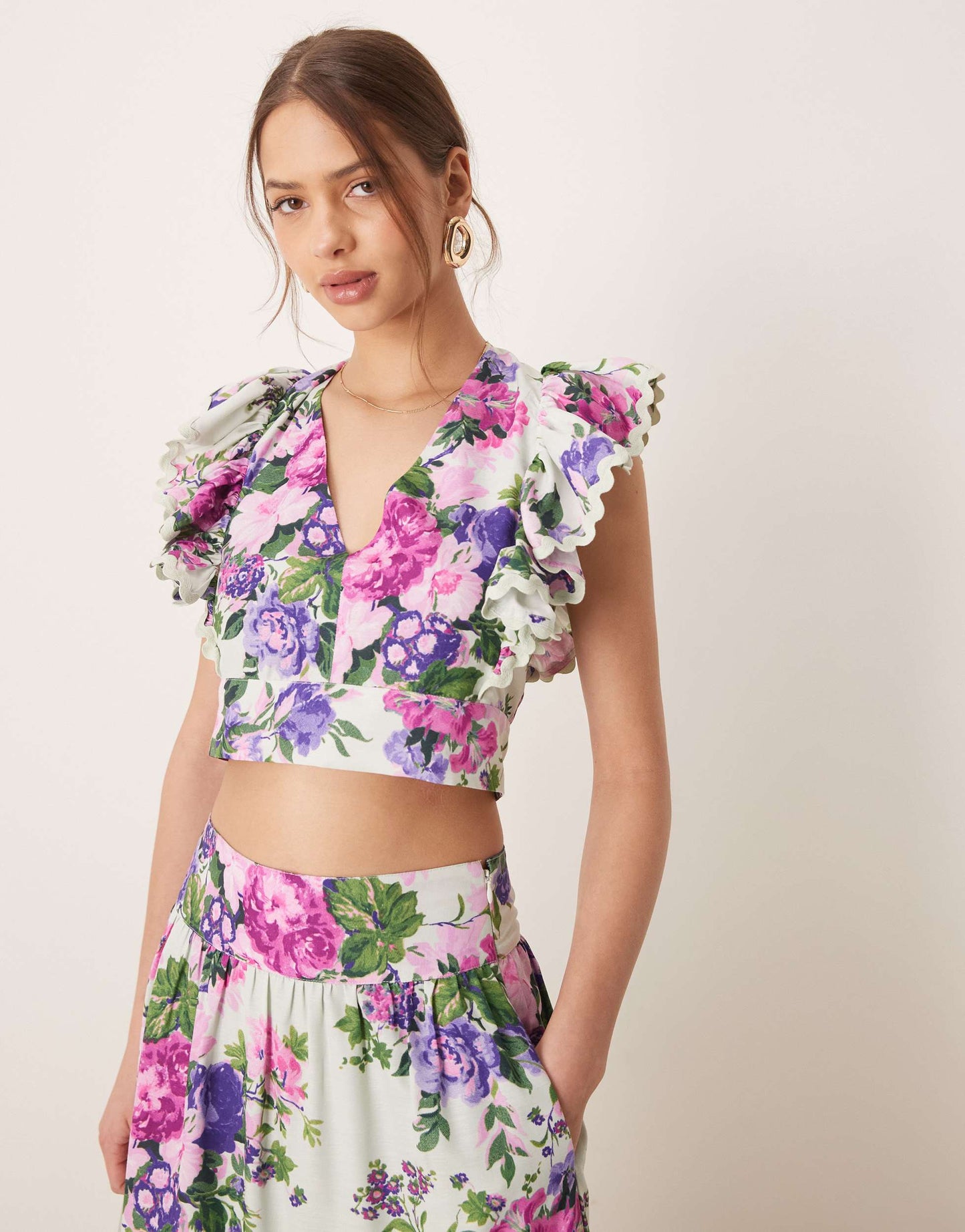 Hope & Ivy ruffle sleeve tie back cropped top co-ord in multi floral