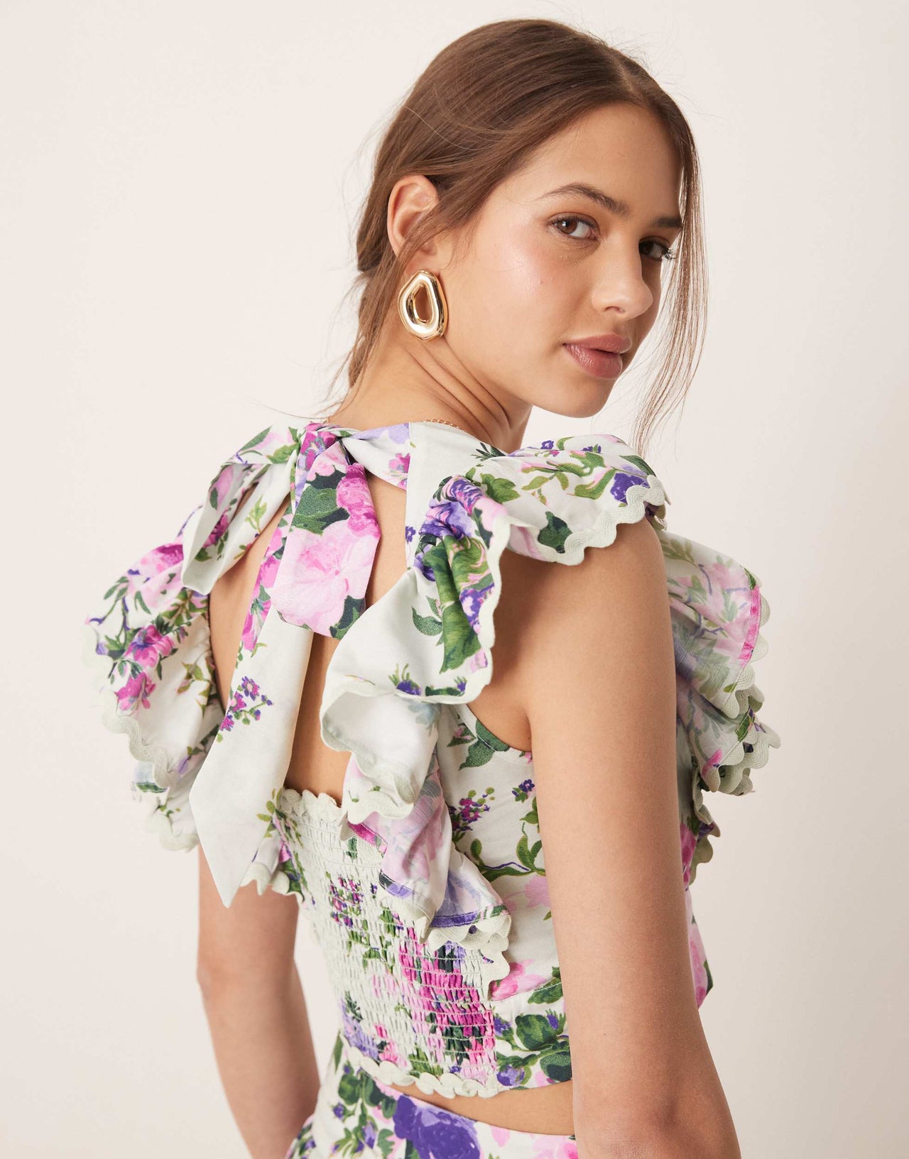 Hope & Ivy ruffle sleeve tie back cropped top co-ord in multi floral