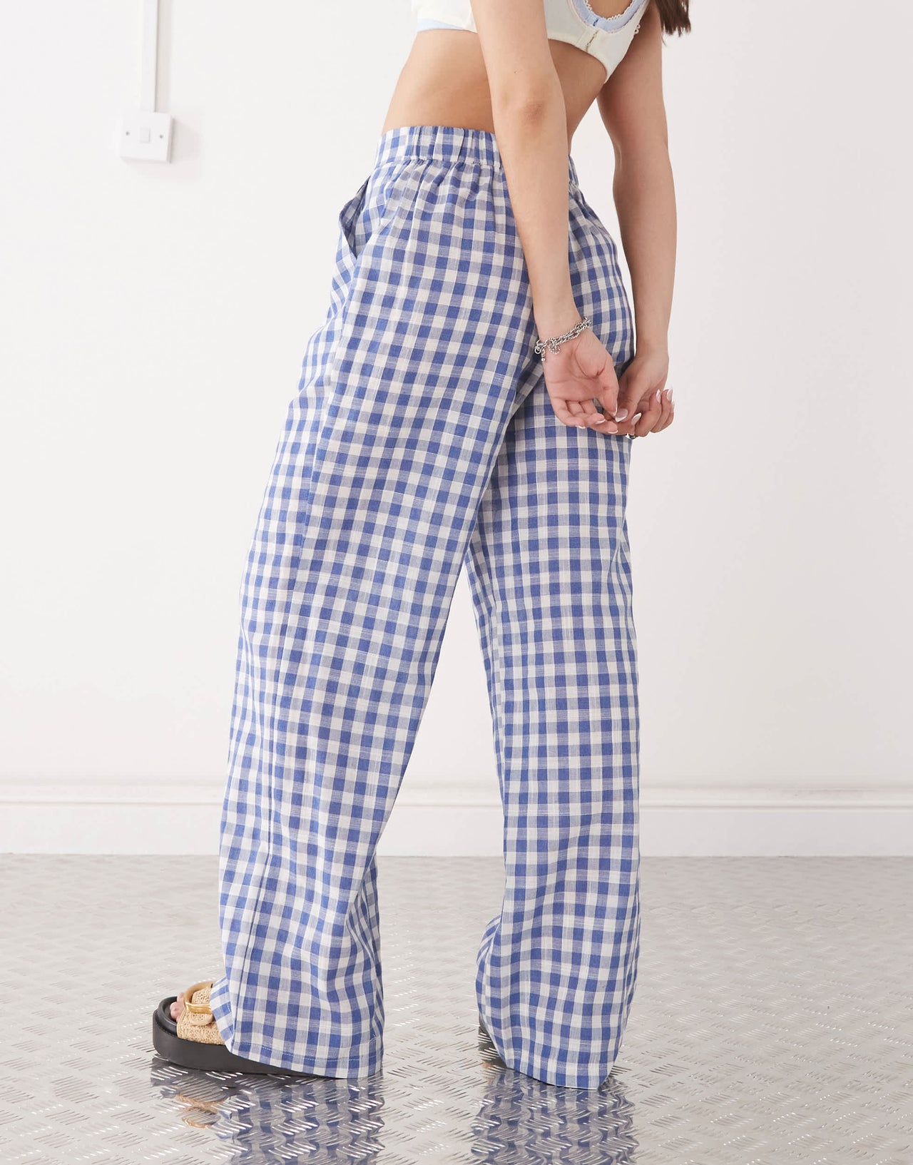 Reclaimed Vintage baggy tailored linen look trouser in blue check