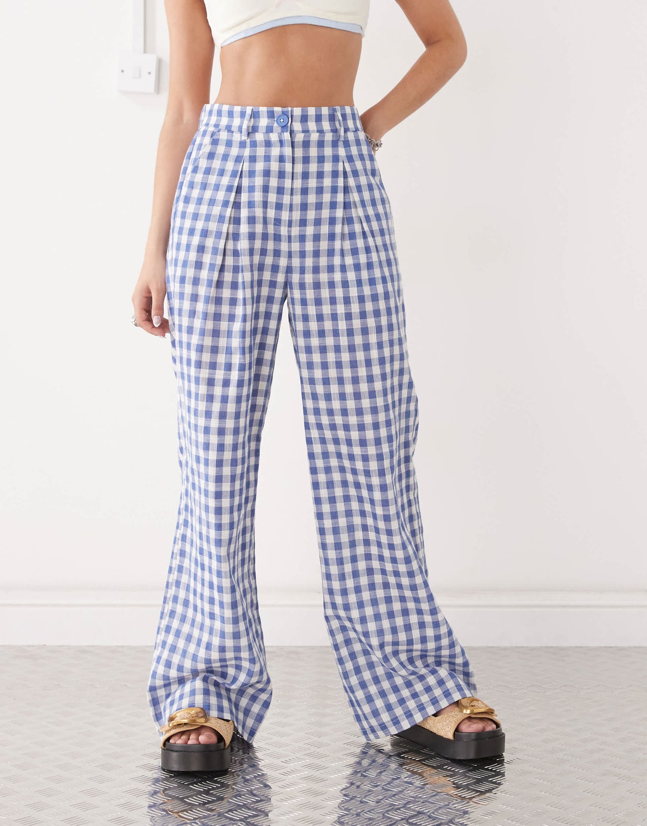 Reclaimed Vintage baggy tailored linen look trouser in blue check