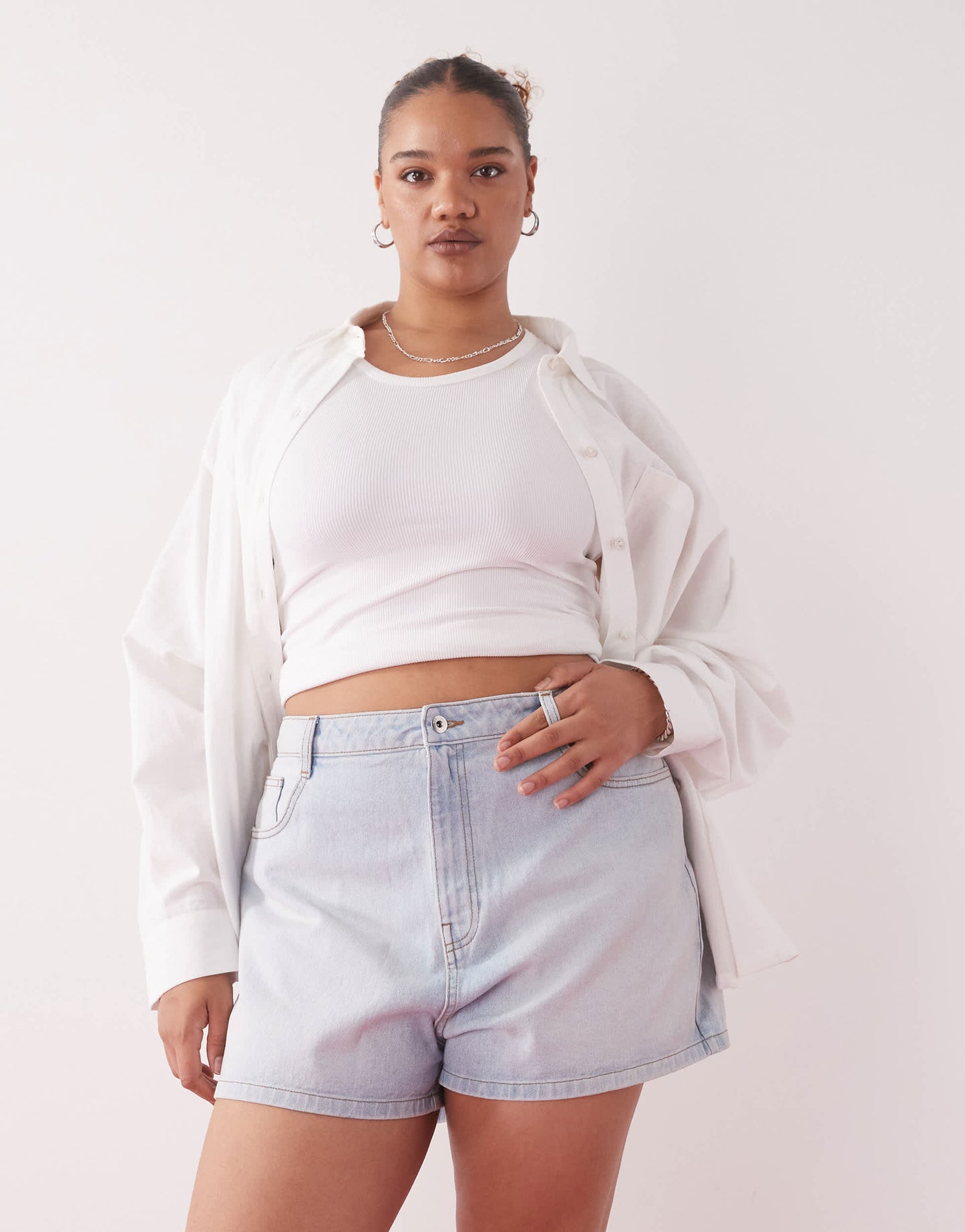 COLLUSION Plus denim loose shorts in light wash