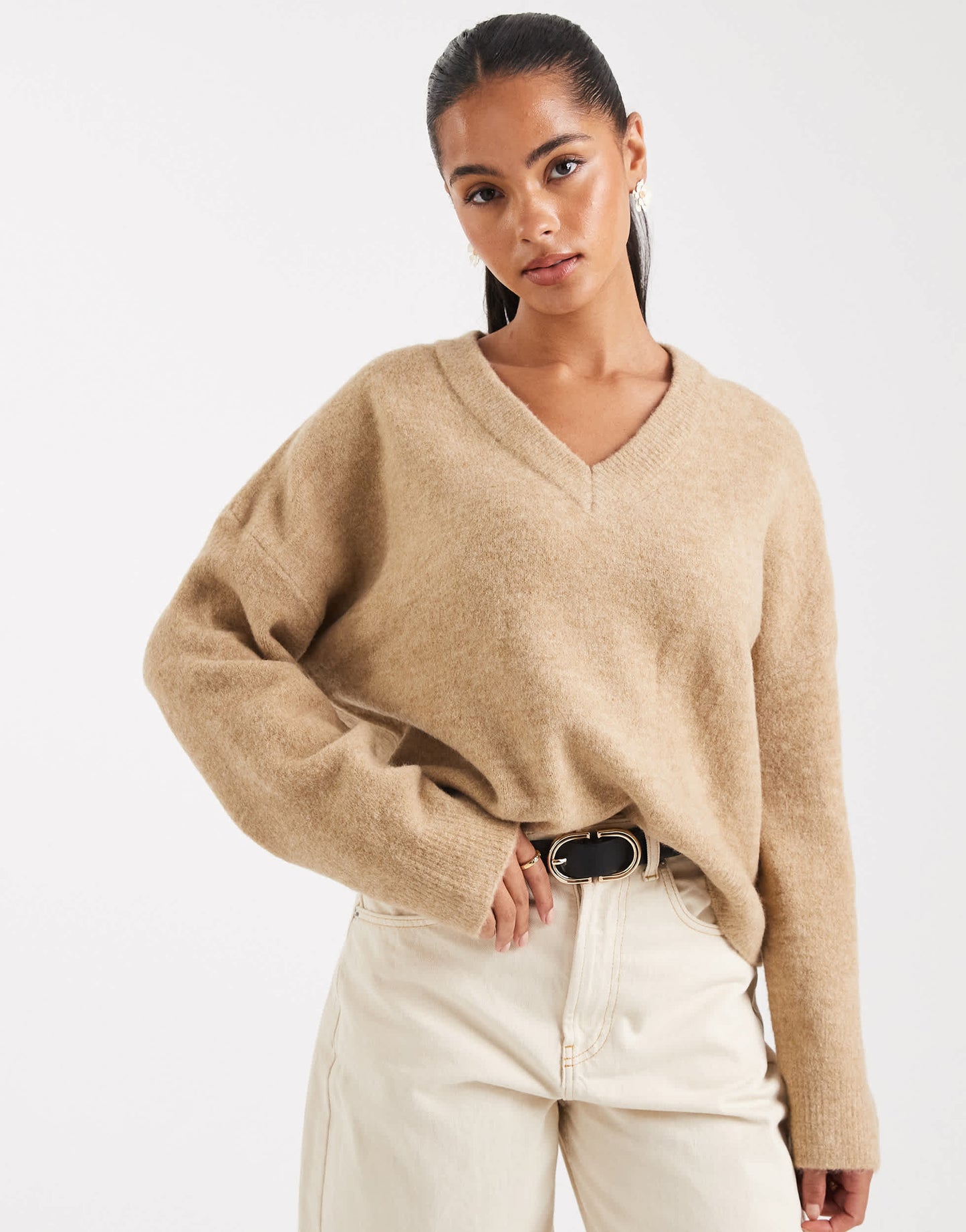 ASOS DESIGN knitted boxy v neck jumper in rye