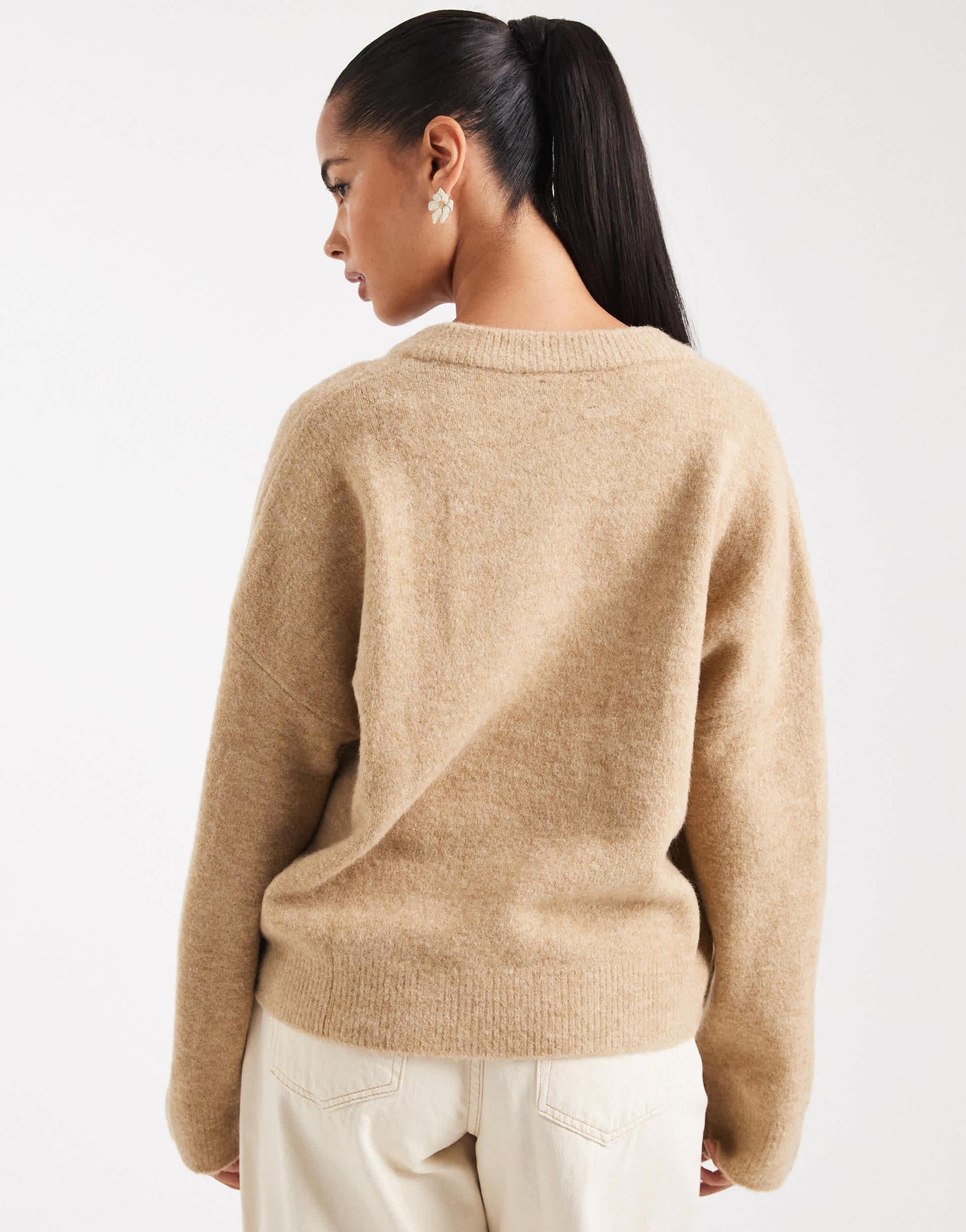 ASOS DESIGN knitted boxy v neck jumper in rye
