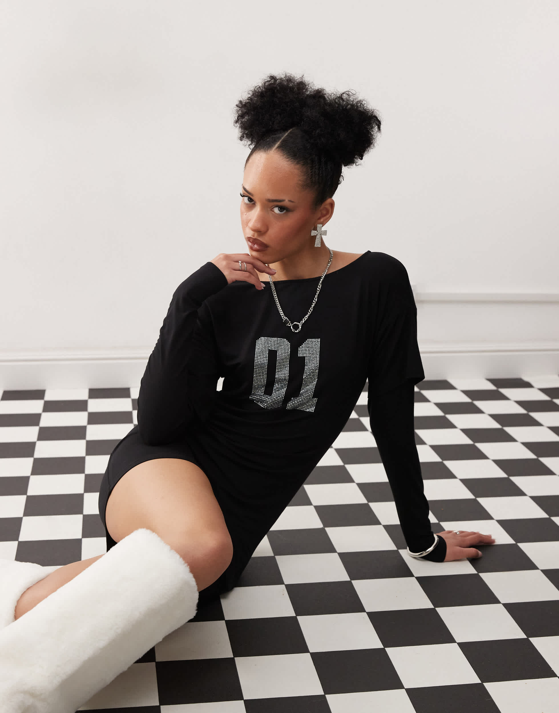 Motel jionni hotfix detail sweater dress in black