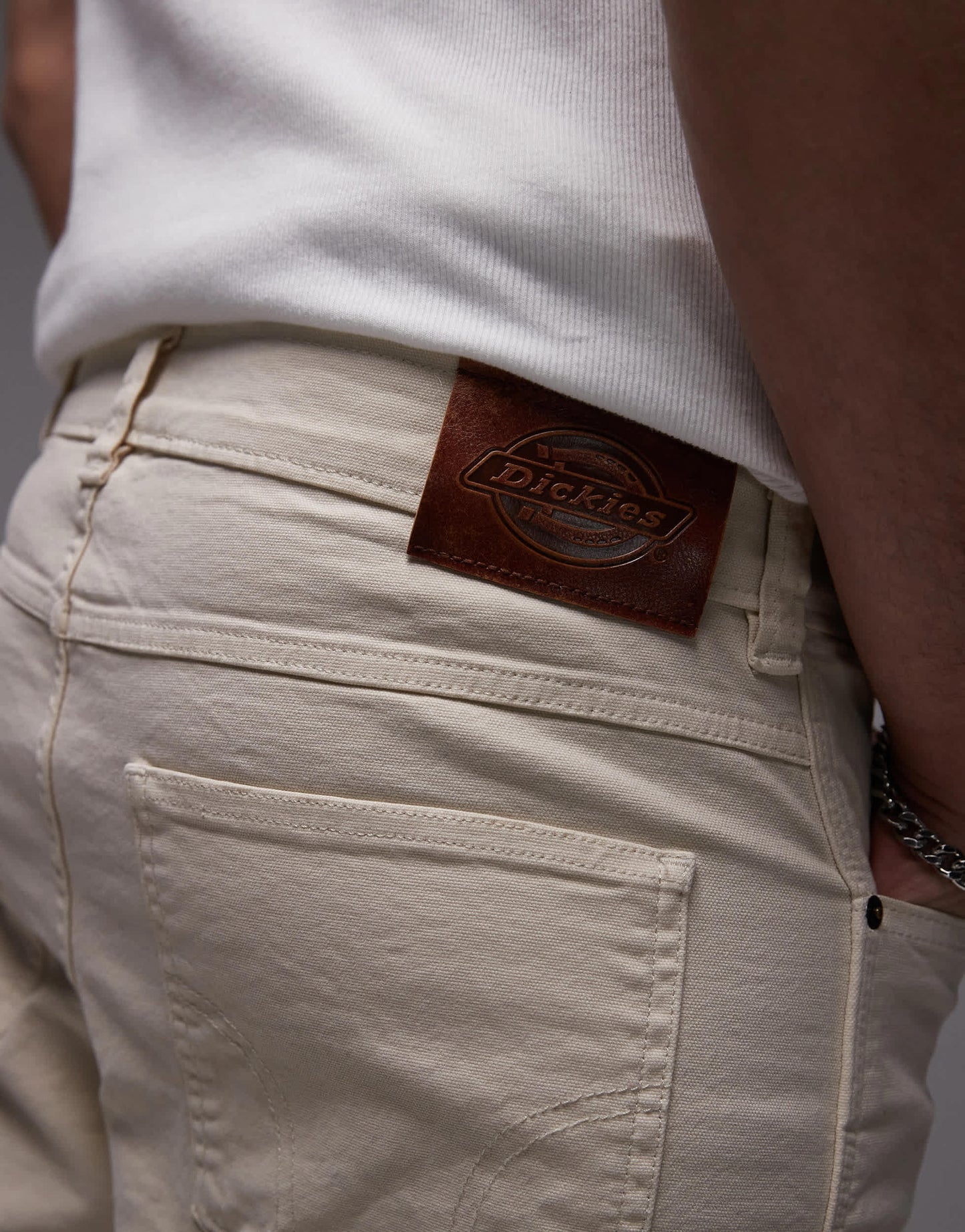 Dickies river ranch western work shorts in off white