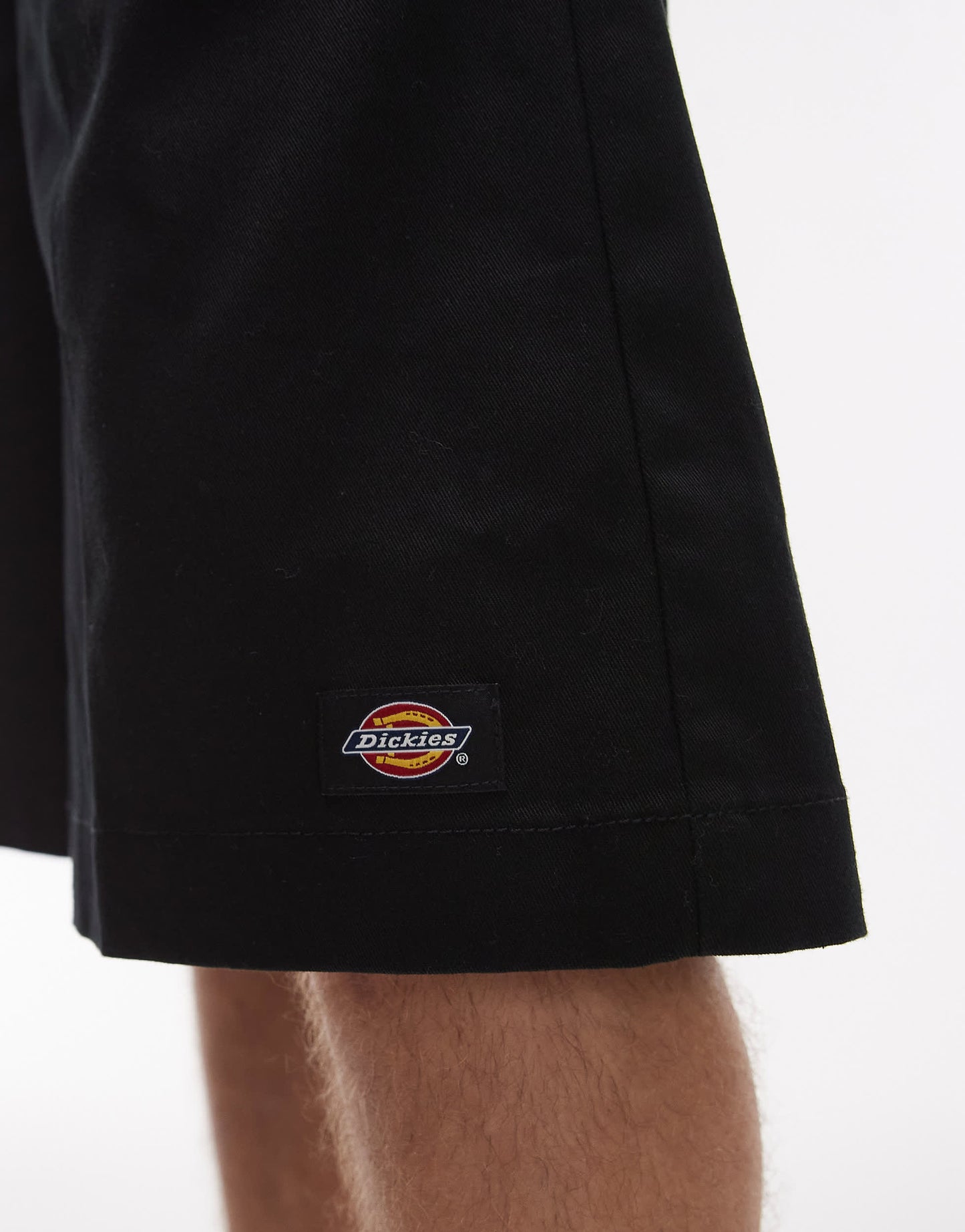 Dickies unionville 13 inch pleated work short in black
