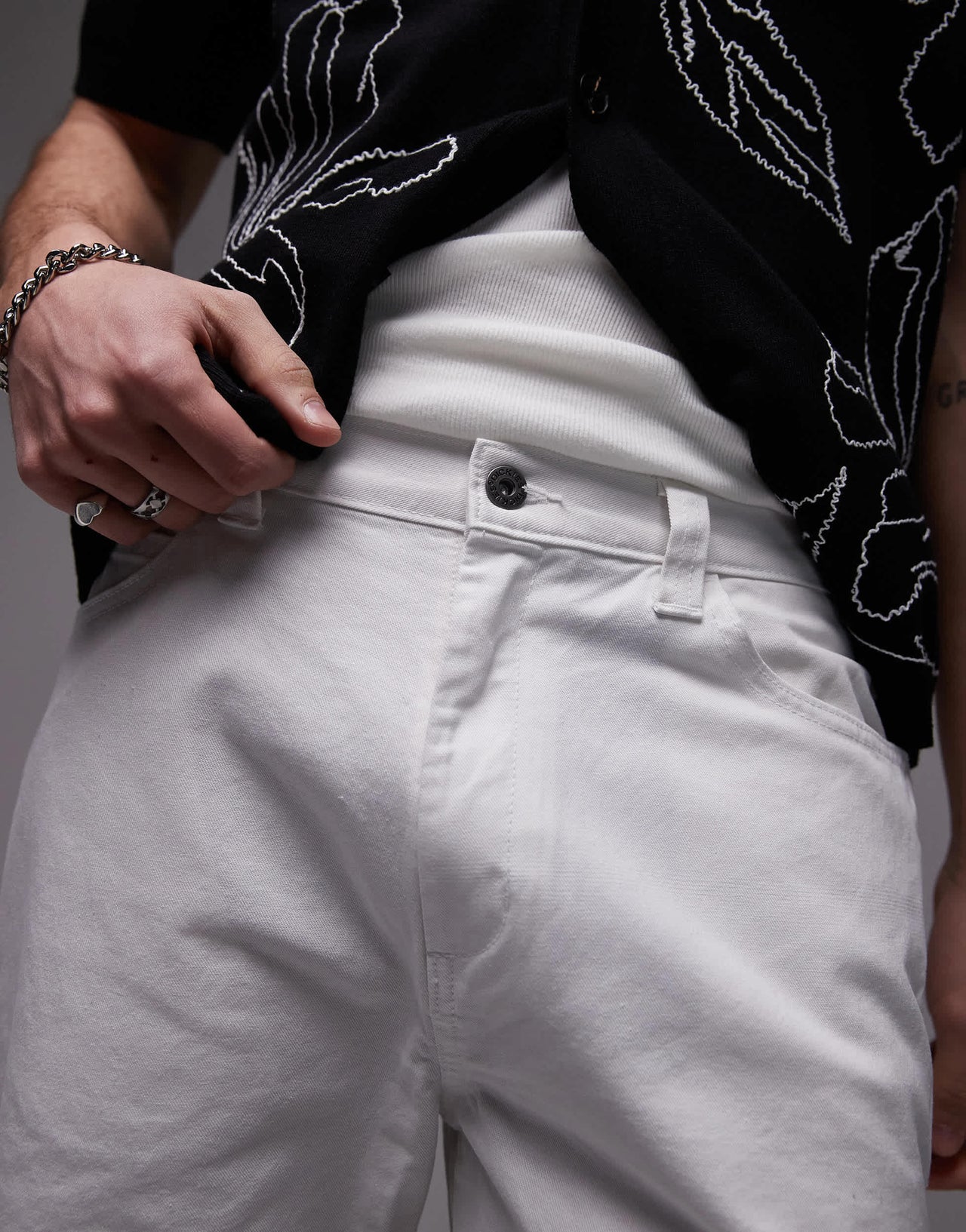 Dickies loose fit 11 inch carpenter style painter shorts in white