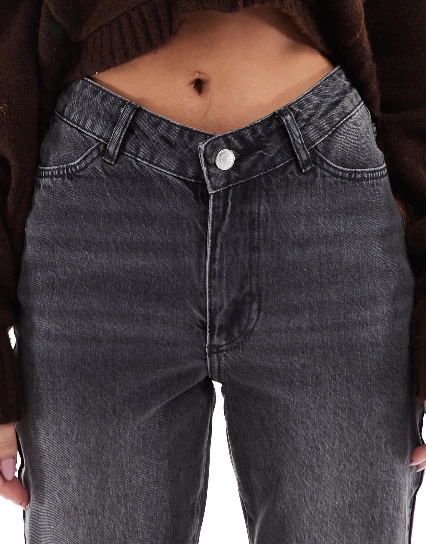 ASOS DESIGN v-waist straight leg jean in black