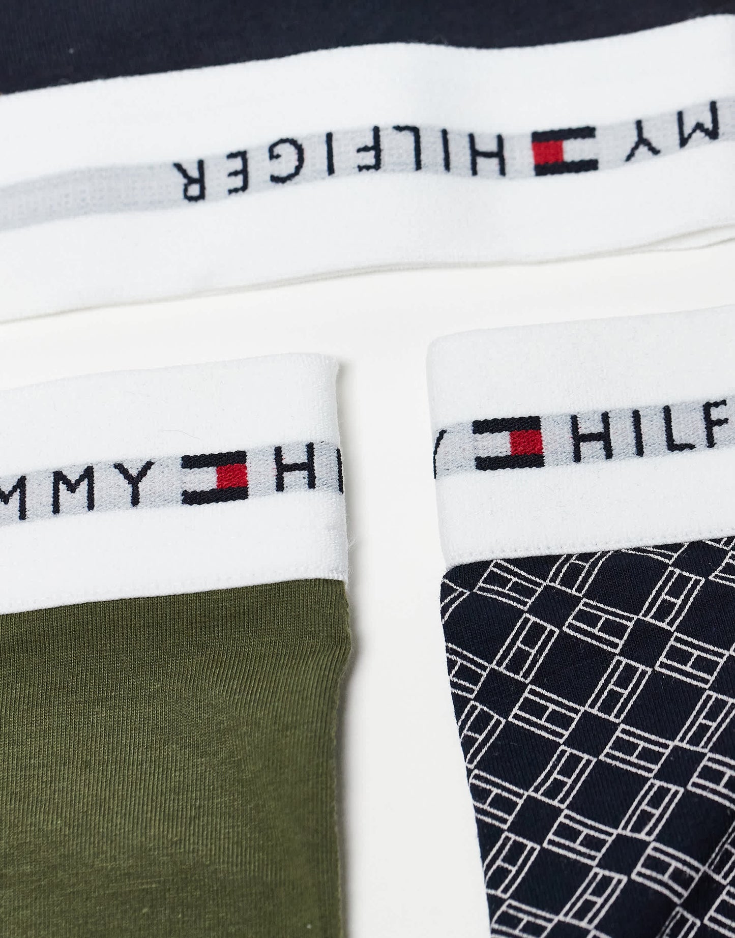 Tommy Hilfiger 3 pack trunks in navy, khaki and geo print
