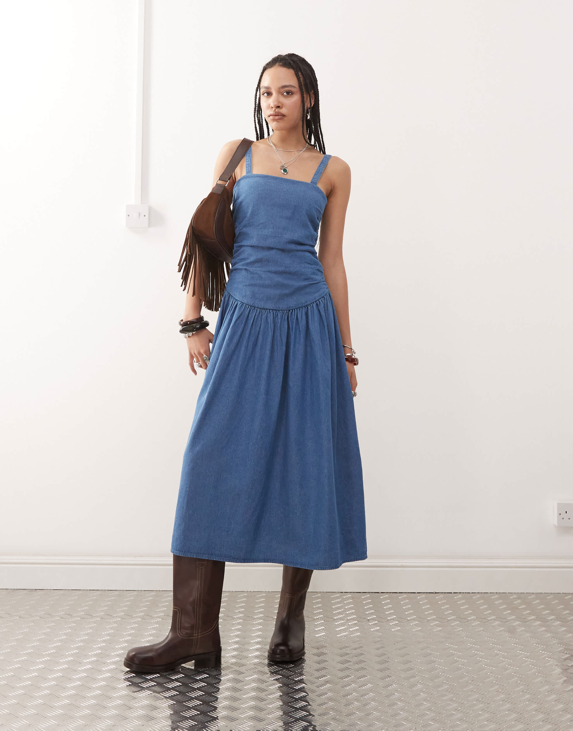 Reclaimed Vintage dropped waist gathered detail midi denim dress in authentic midwash blue - MBLUE