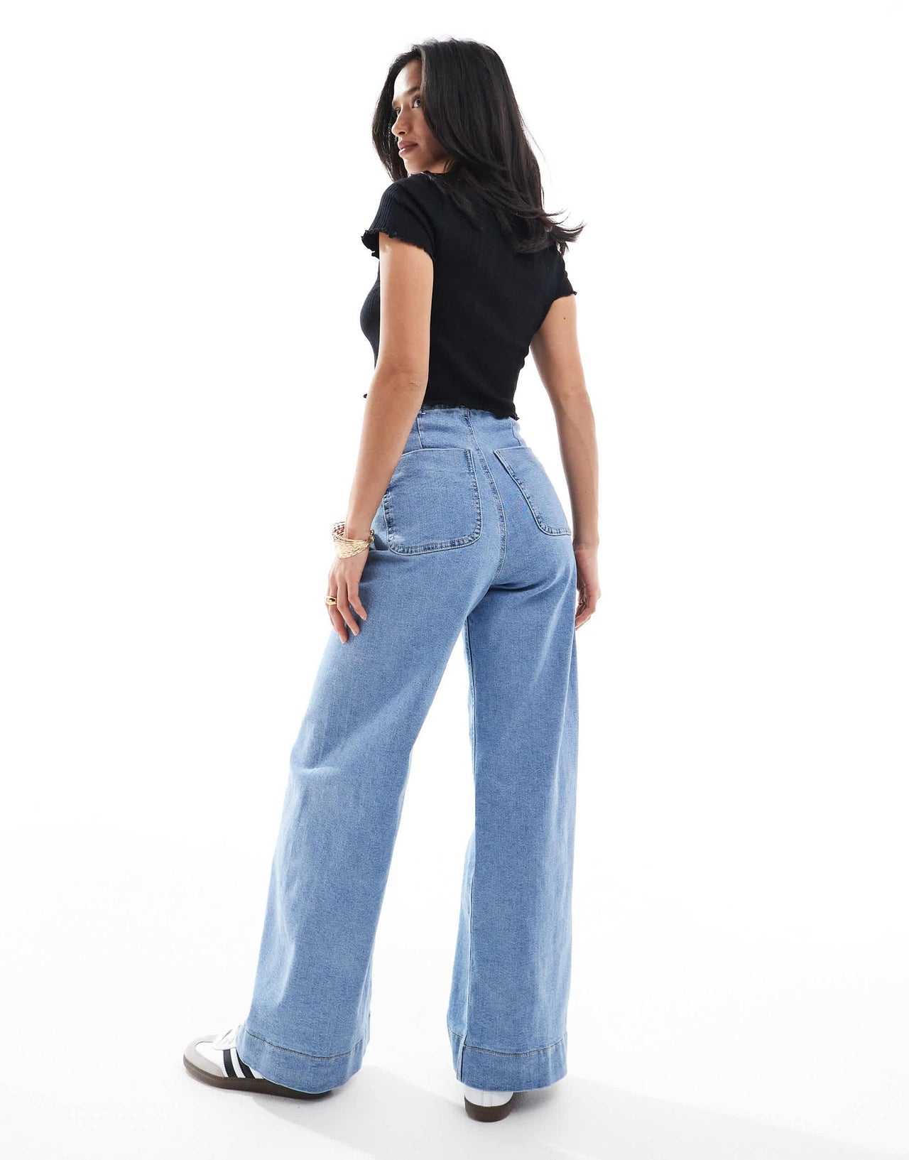 Stradivarius Petite D77 staight leg jean with button detail in mid wash