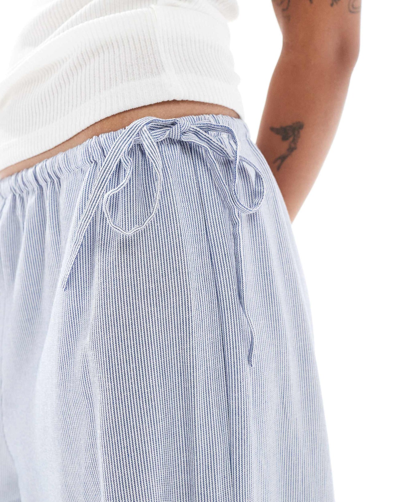 ONLY Petite wide leg tie detail trousers in blue stripes