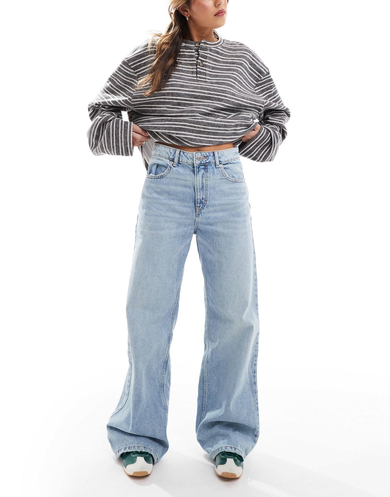 Pull&Bear wide leg jeans in light blue