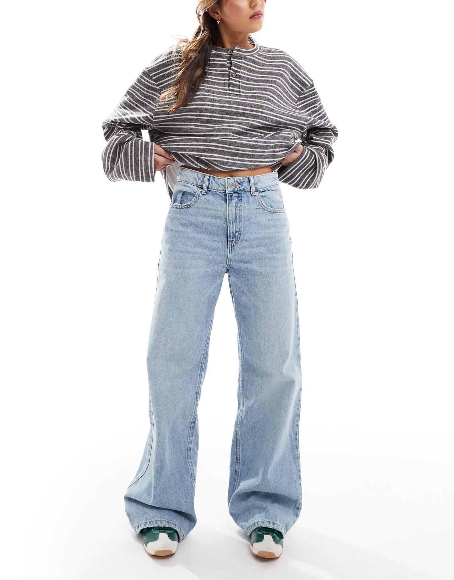 Pull&Bear wide leg jeans in light blue