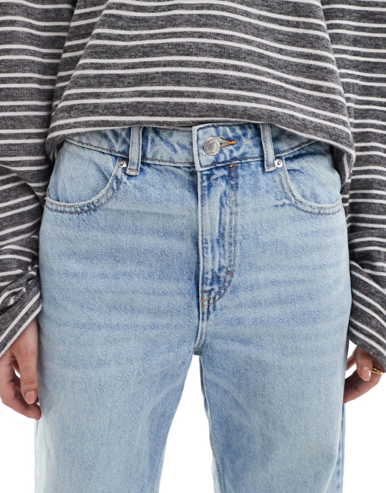 Pull&Bear wide leg jeans in light blue