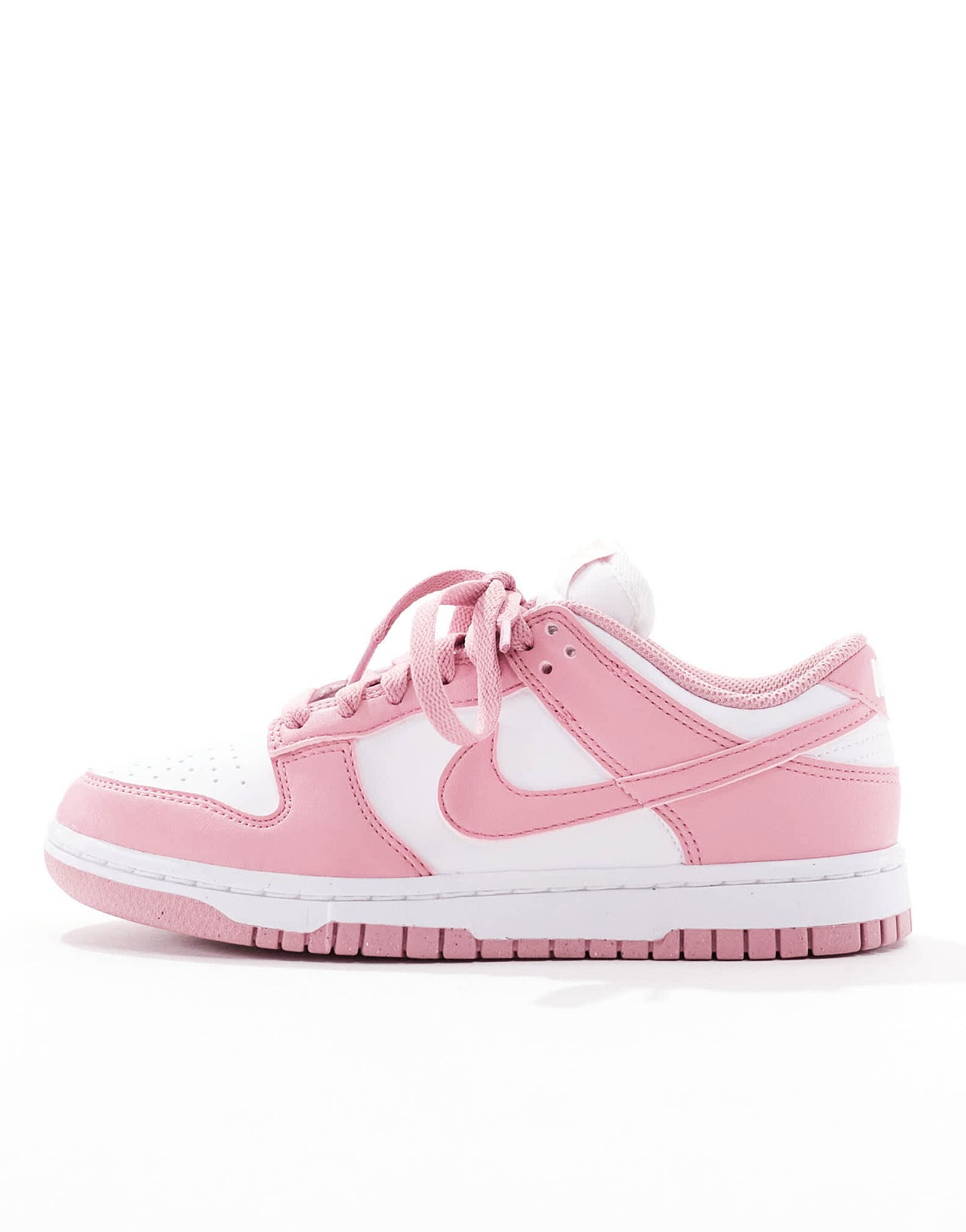 Nike Dunk Low NN trainers in white and pink