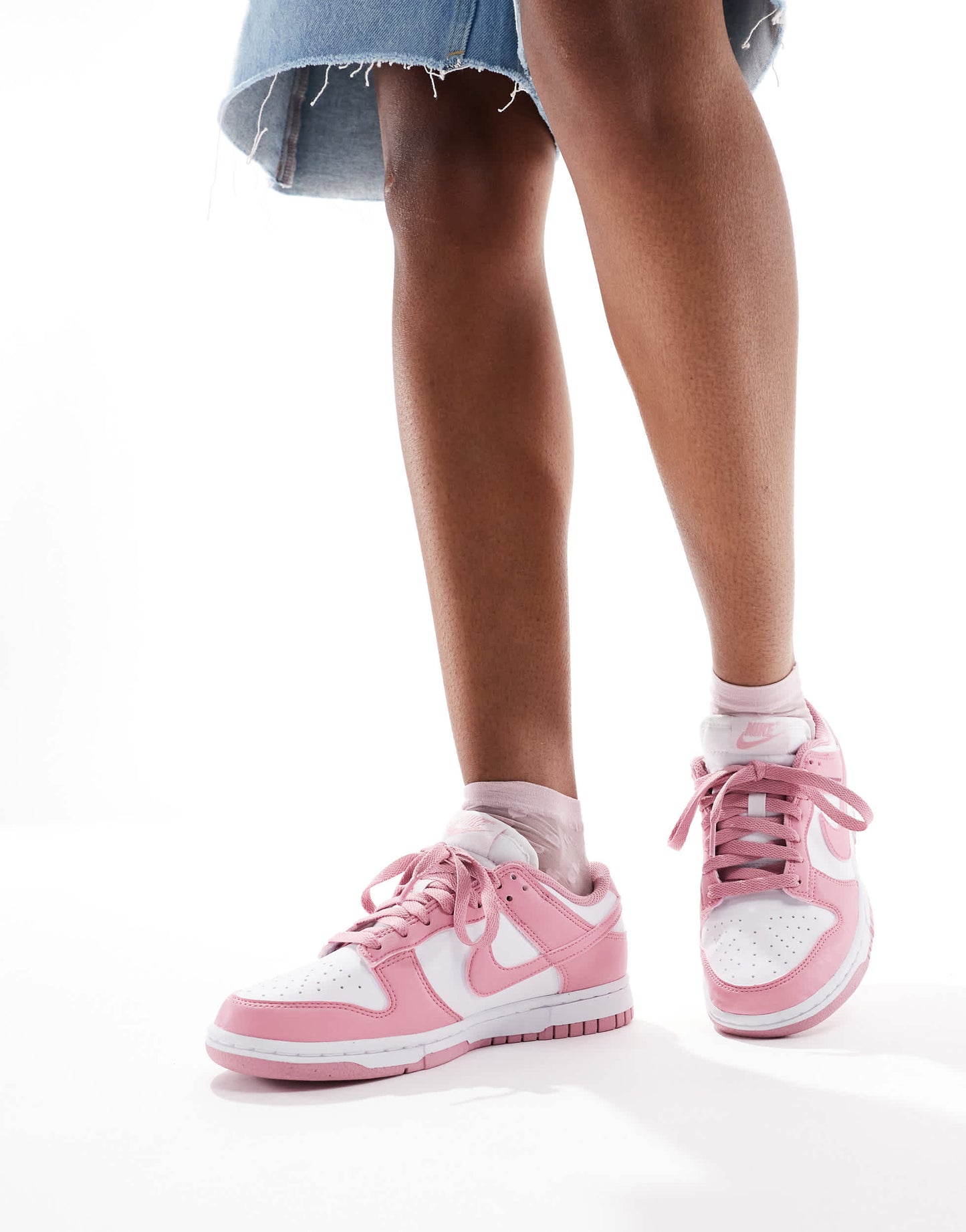 Nike Dunk Low NN trainers in white and pink