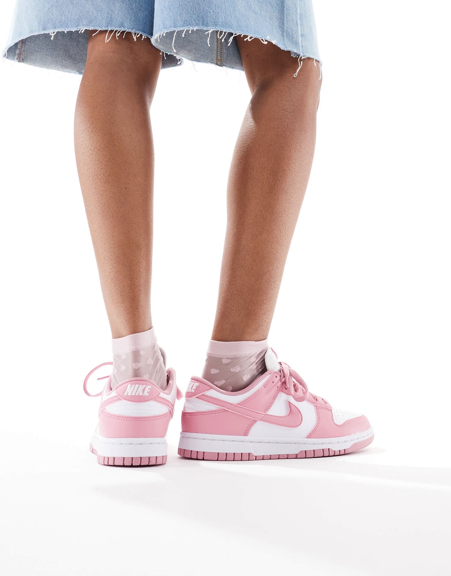 Nike Dunk Low NN trainers in white and pink