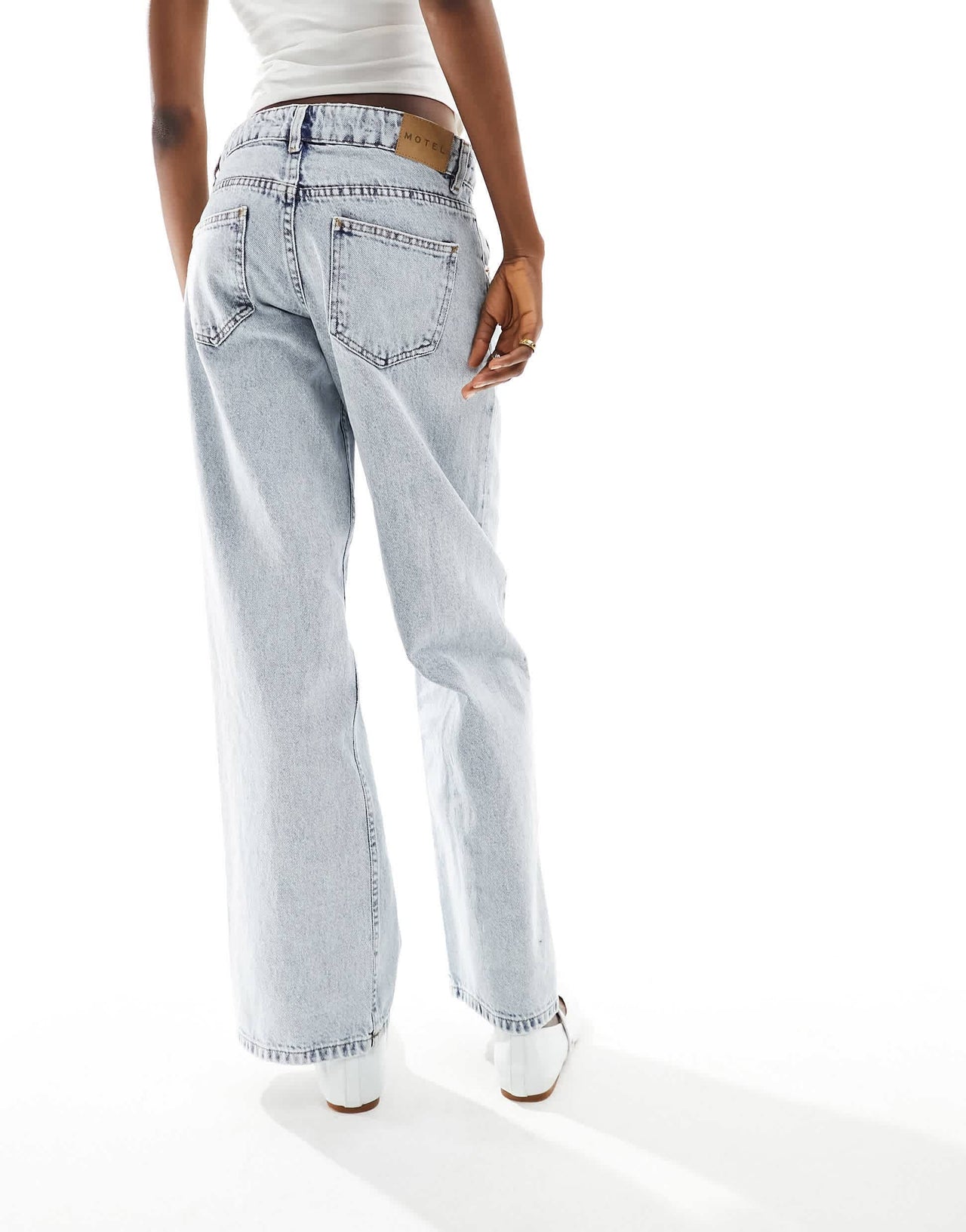 Motel parallel leg low rise jeans in 80s light blue wash