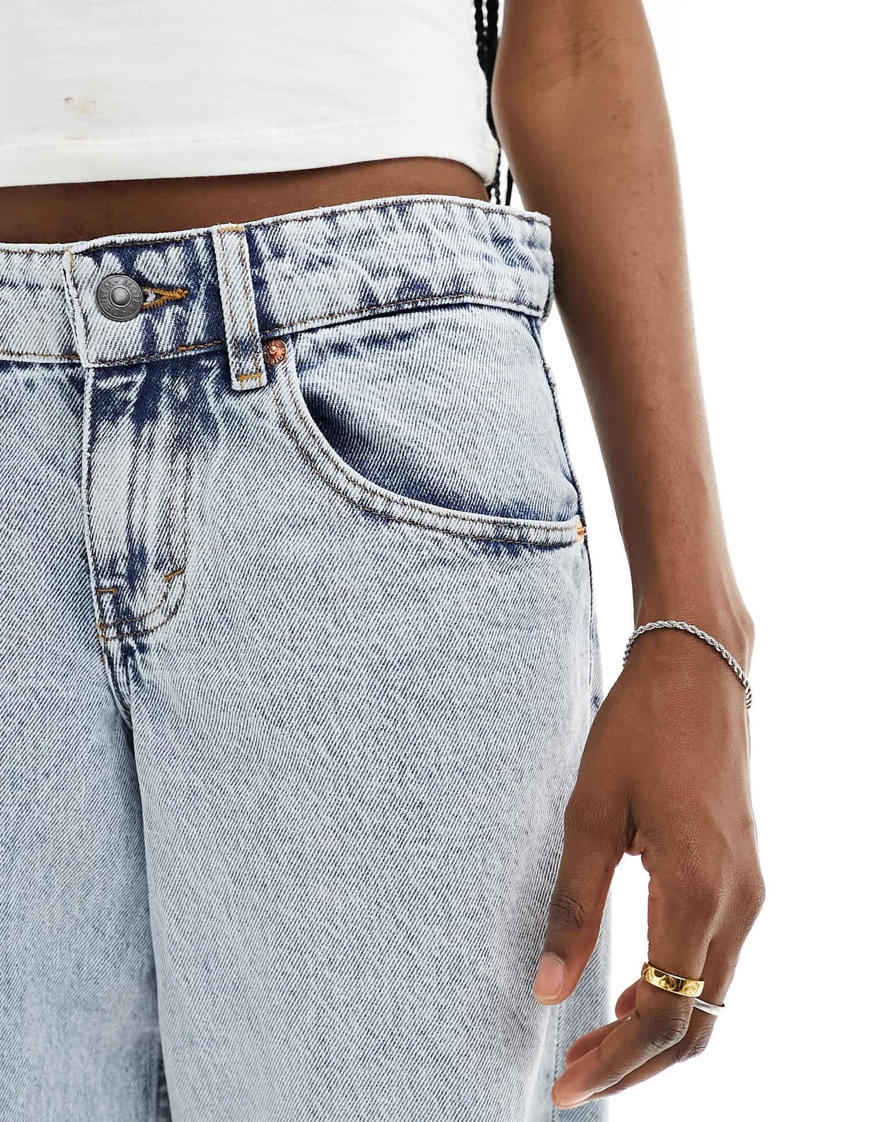 Motel parallel leg low rise jeans in 80s light blue wash