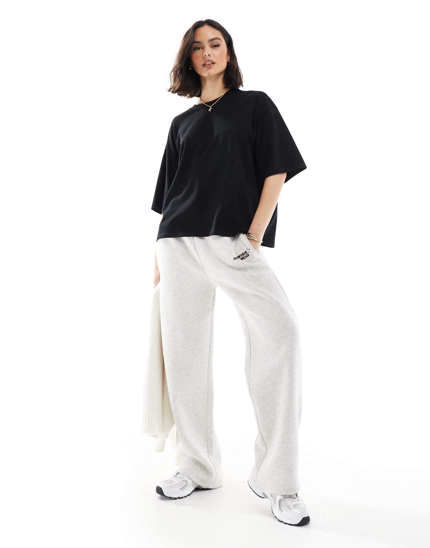 Monki boxy heavy t-shirt in black