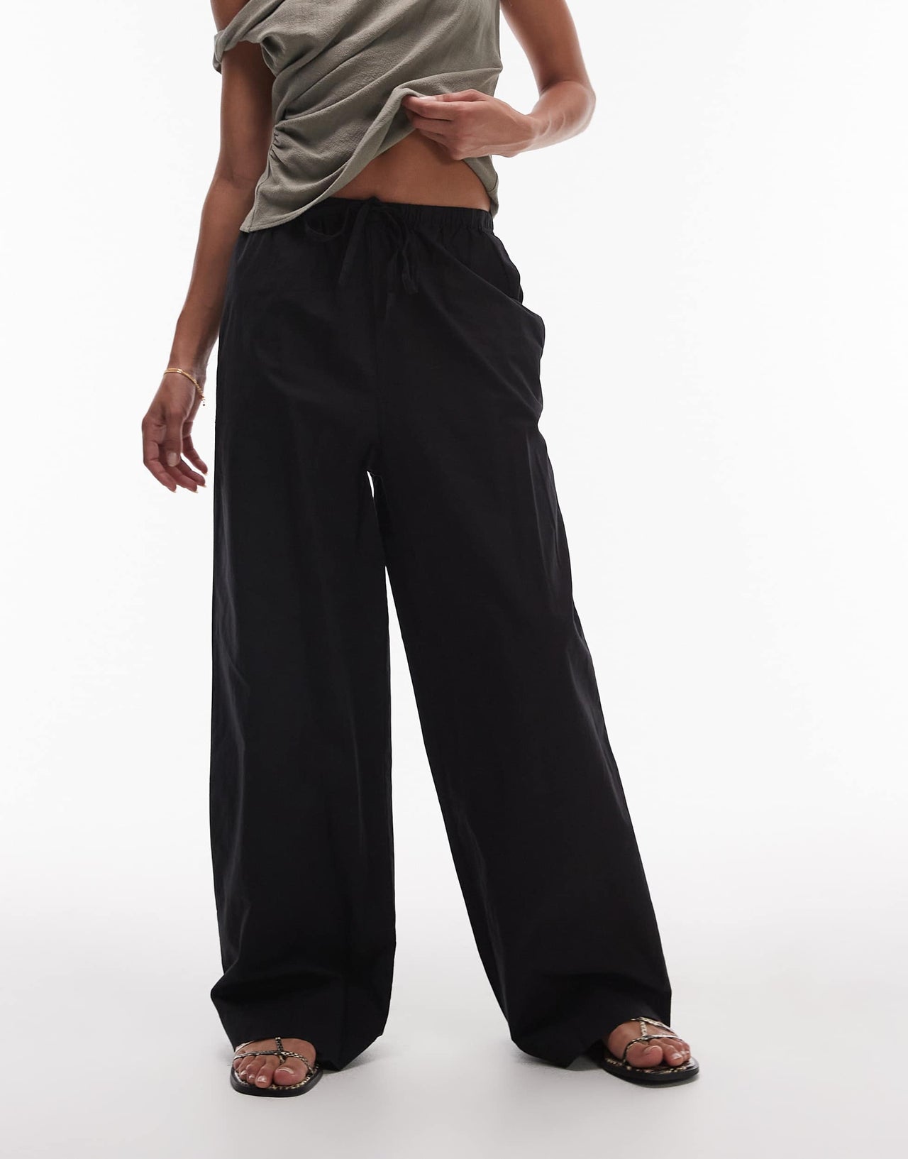 Rhythm posie gathered trousers in black