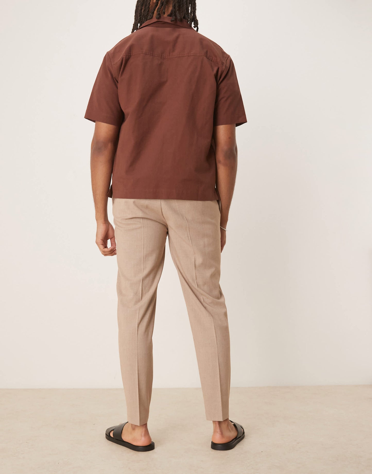 ASOS DESIGN smart tapered trousers with front pleat in stone melange