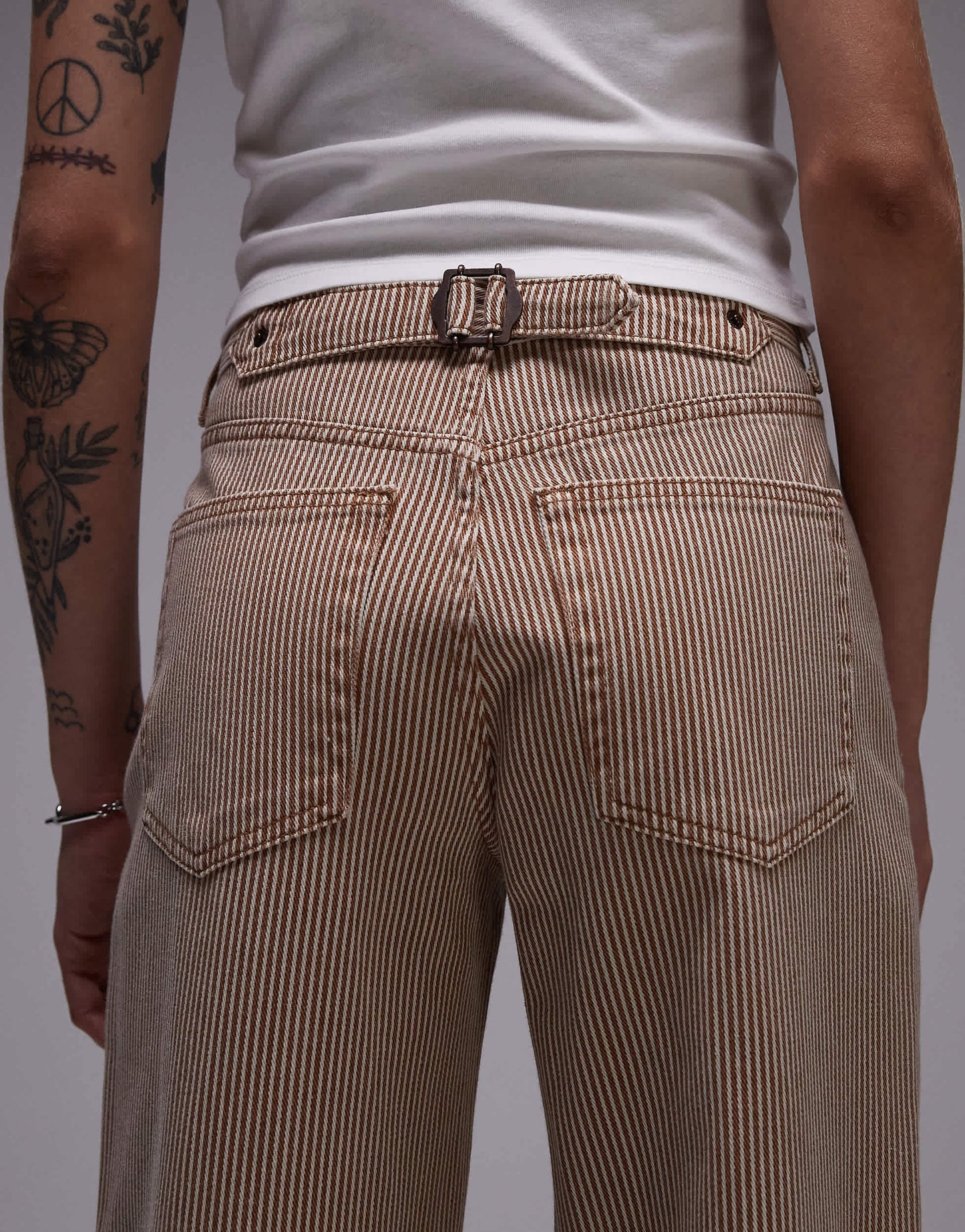 Topshop Cinch low rise relaxed jean in tan stripe