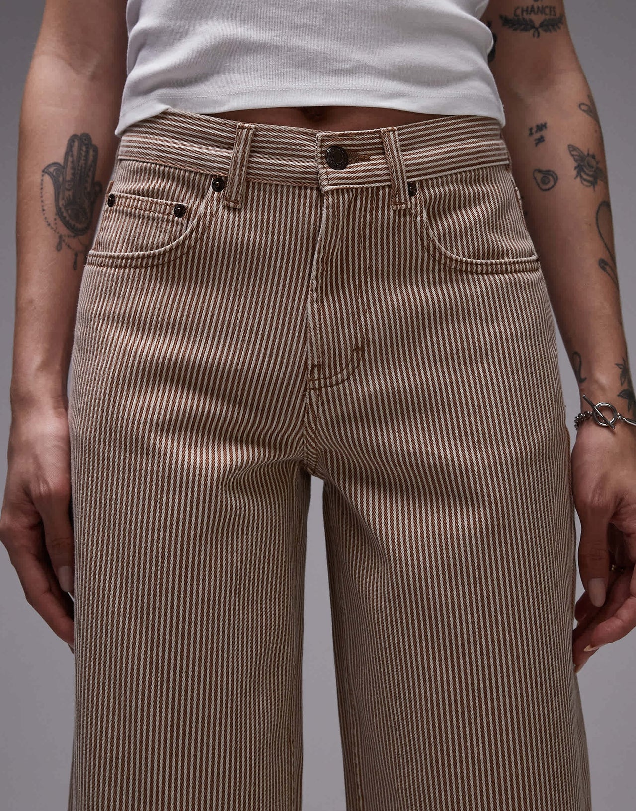 Topshop Cinch low rise relaxed jean in tan stripe