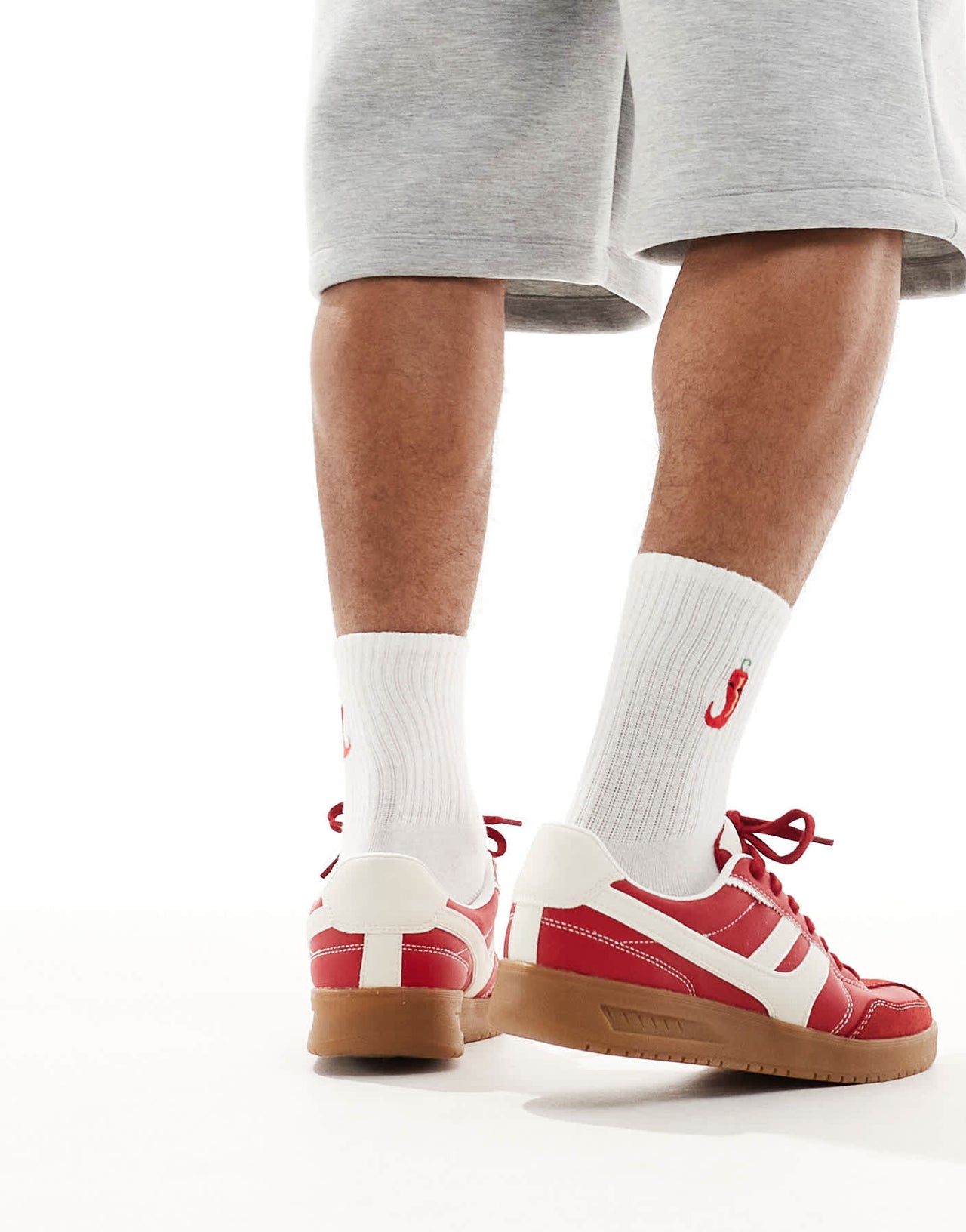 Pull&Bear retro gum sole trainer in red