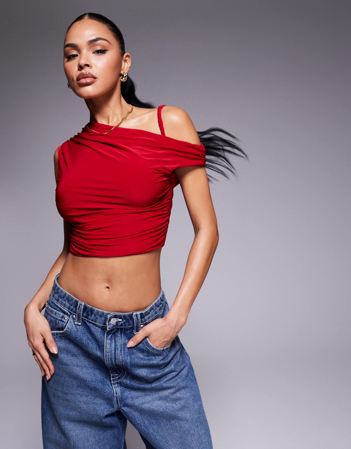 Missyempire slinky twist shoulder detail top in red
