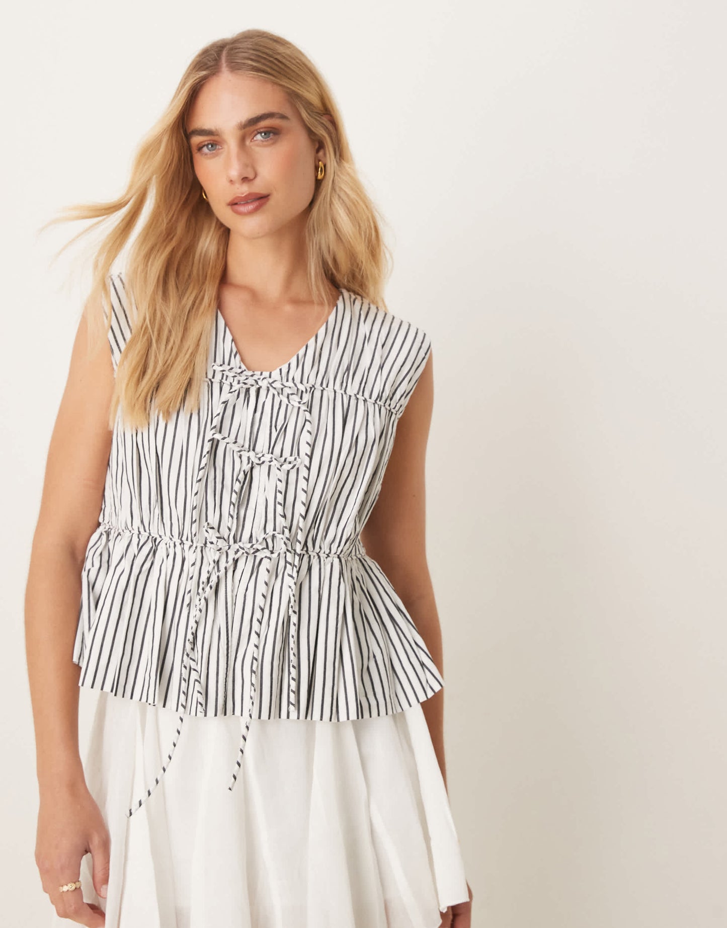 YAS sleeveless tie front poplin top in black and white stripe